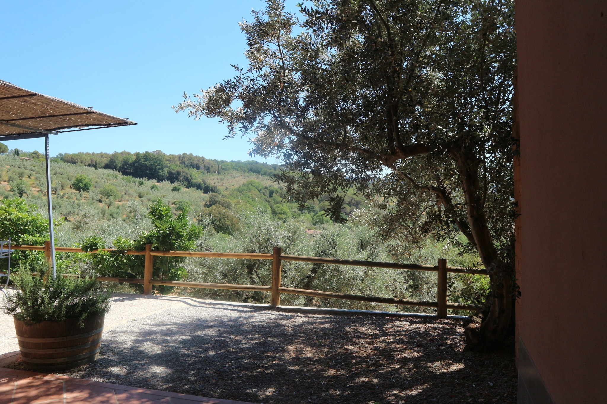 Fijne vakantiewoning in Castagneto Carducci met tuin