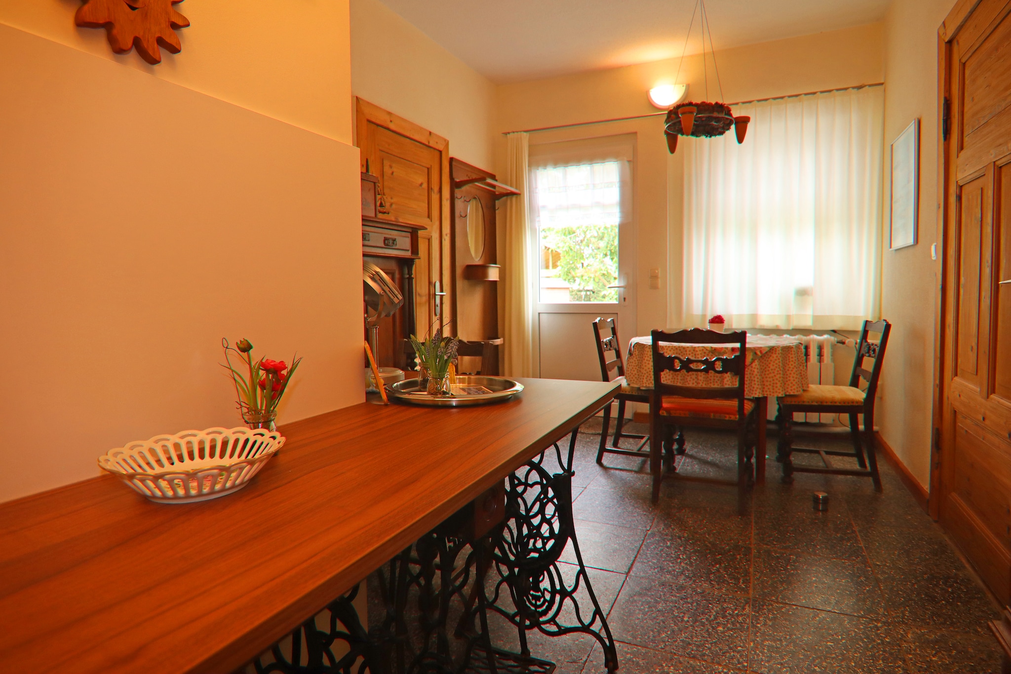 Romantische Ferienwohnung an der Ostsee mit Garten-Eetkamer