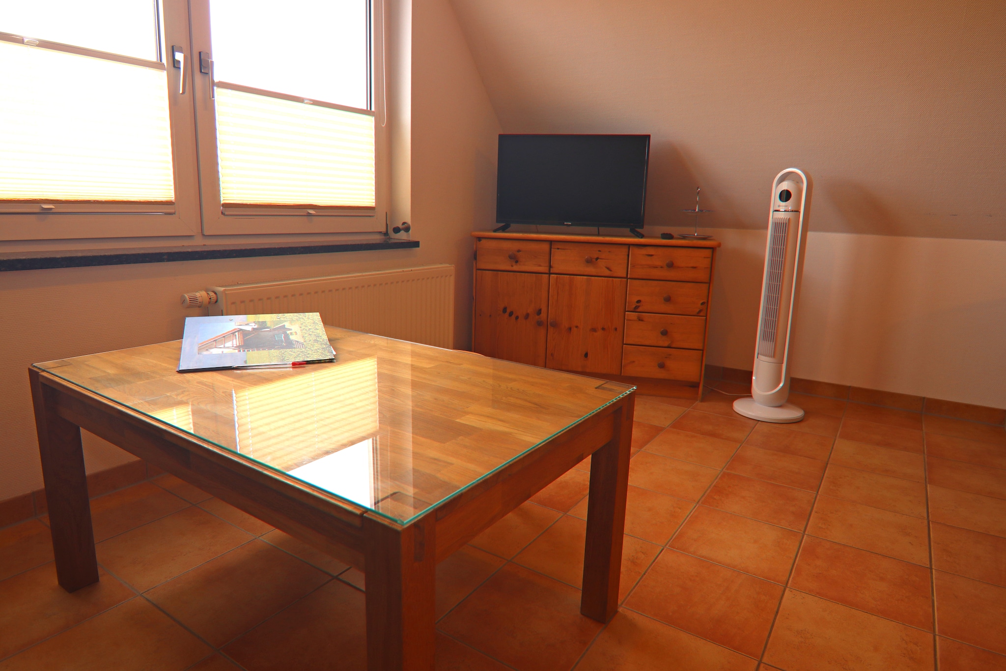 Ferienwohnung Eva mit Meerblick - strandnah-Woonkamer