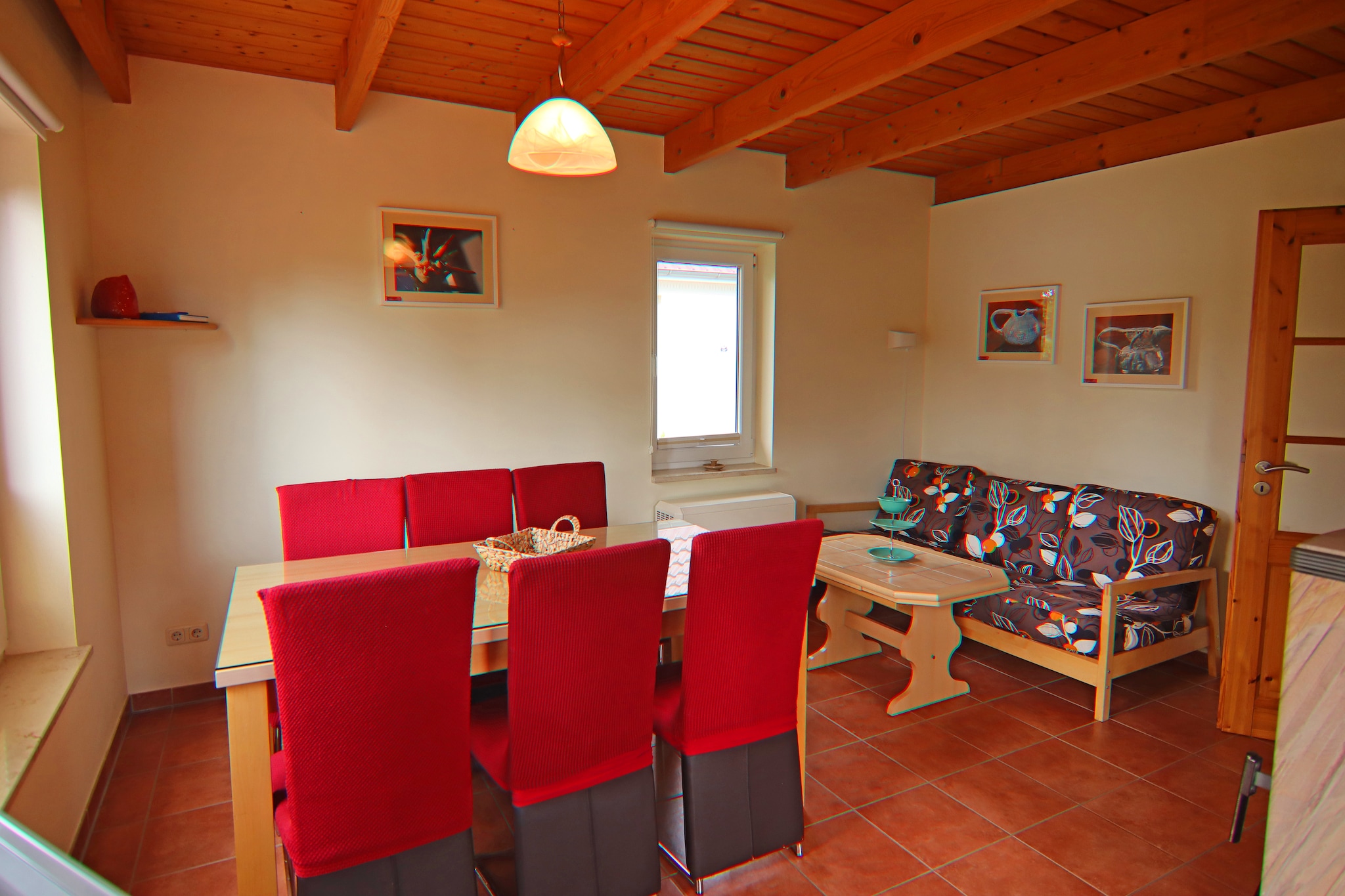 Strandnahes Ferienhaus Klaus mit Weitblick-Eetkamer