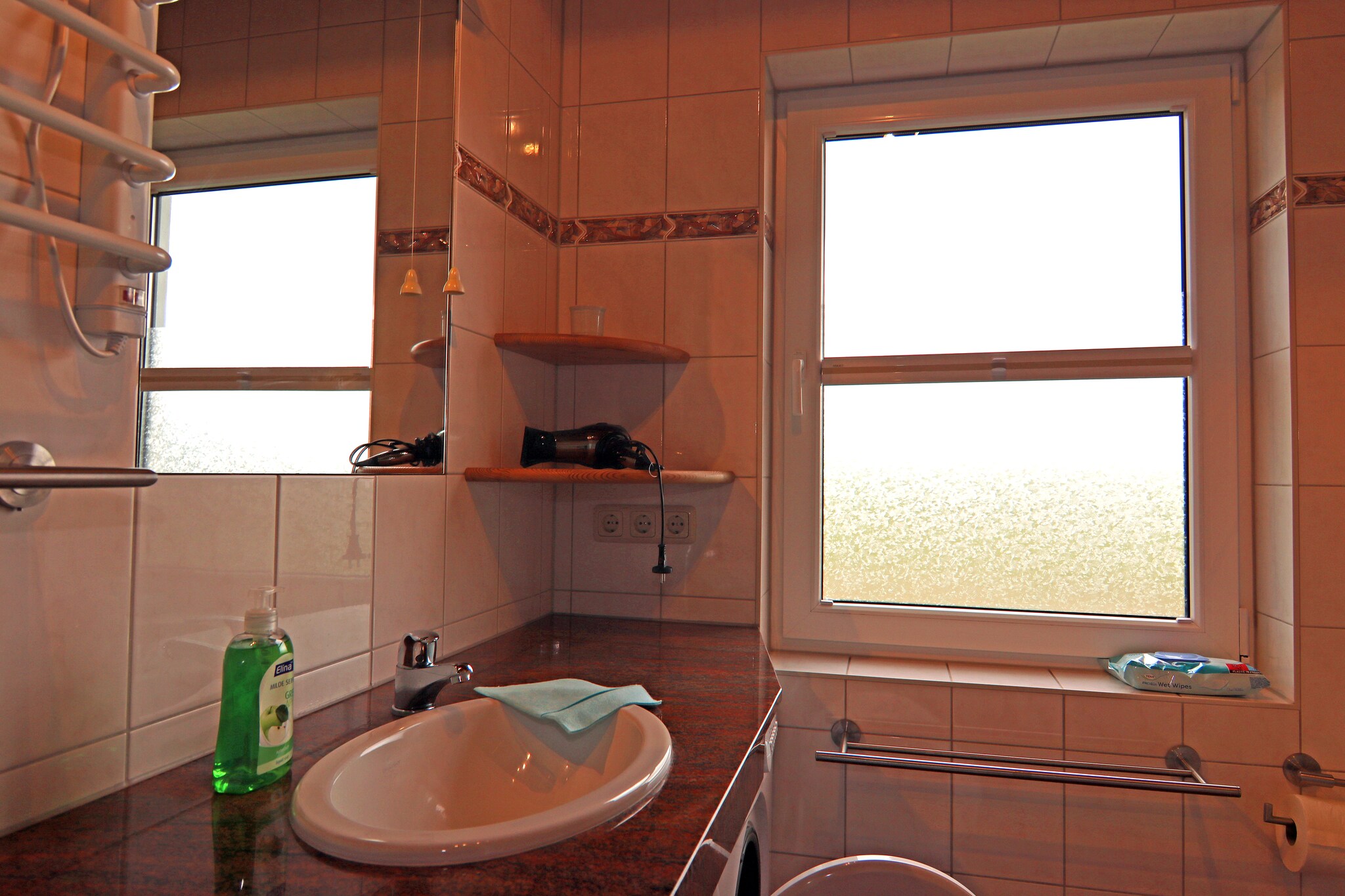 Strandnahes Ferienhaus Walter mit Meerblick-Badkamer