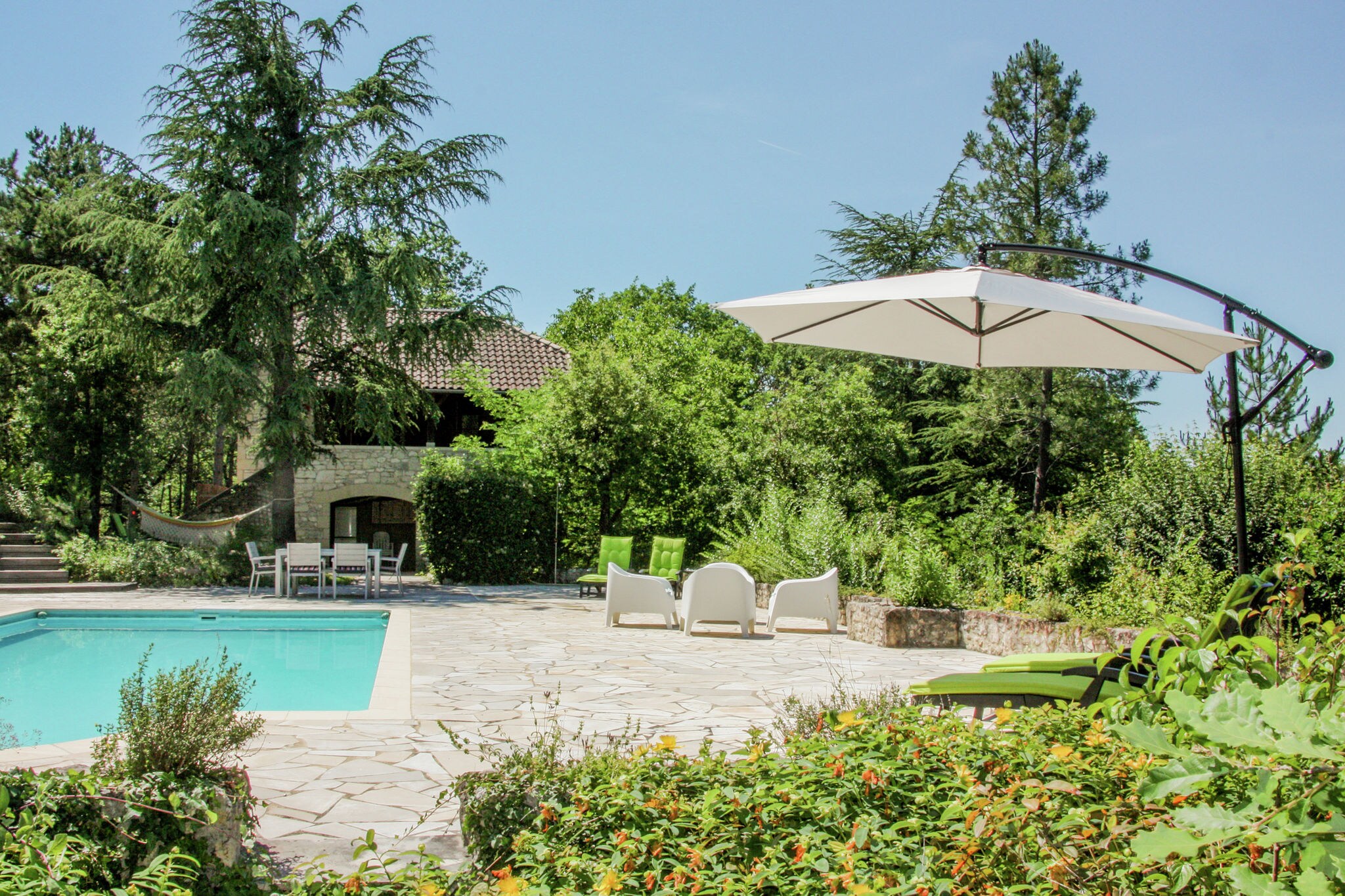 Gite with private swimming pool in wonderful, peaceful setting