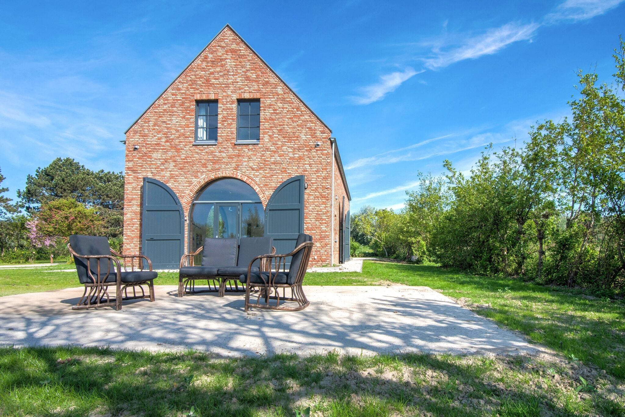 Beautiful villa in Cadzand surrounded by nature, 200 m from the sea and near Knokke