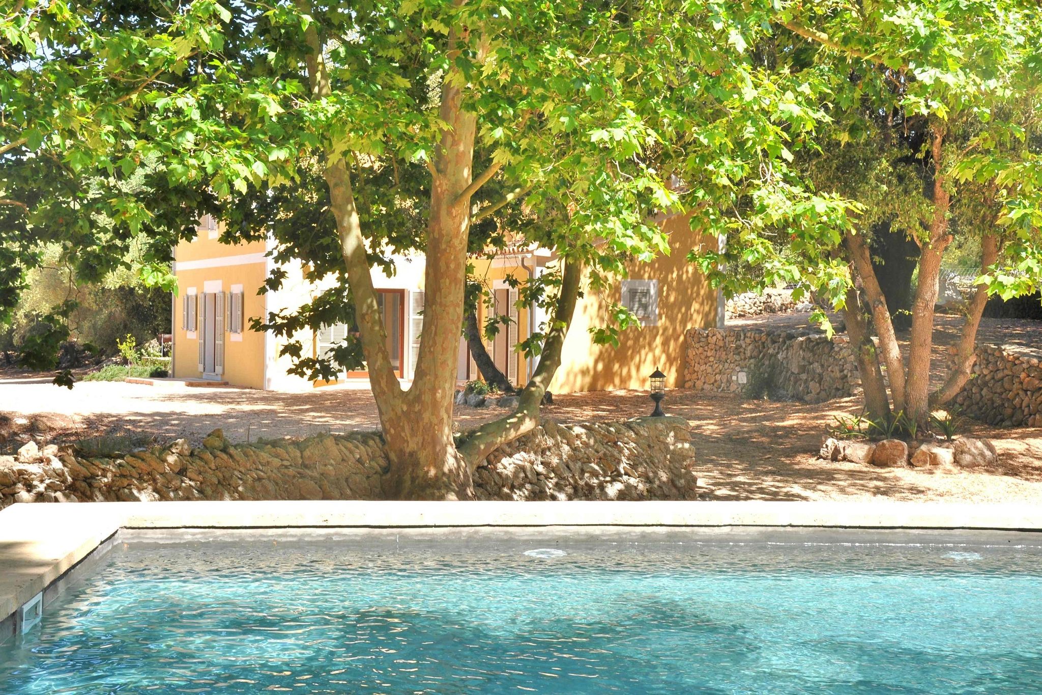 Zeer rustig gelegen luxe finca met privé zwembad op 3, 5 km van Artà centrum