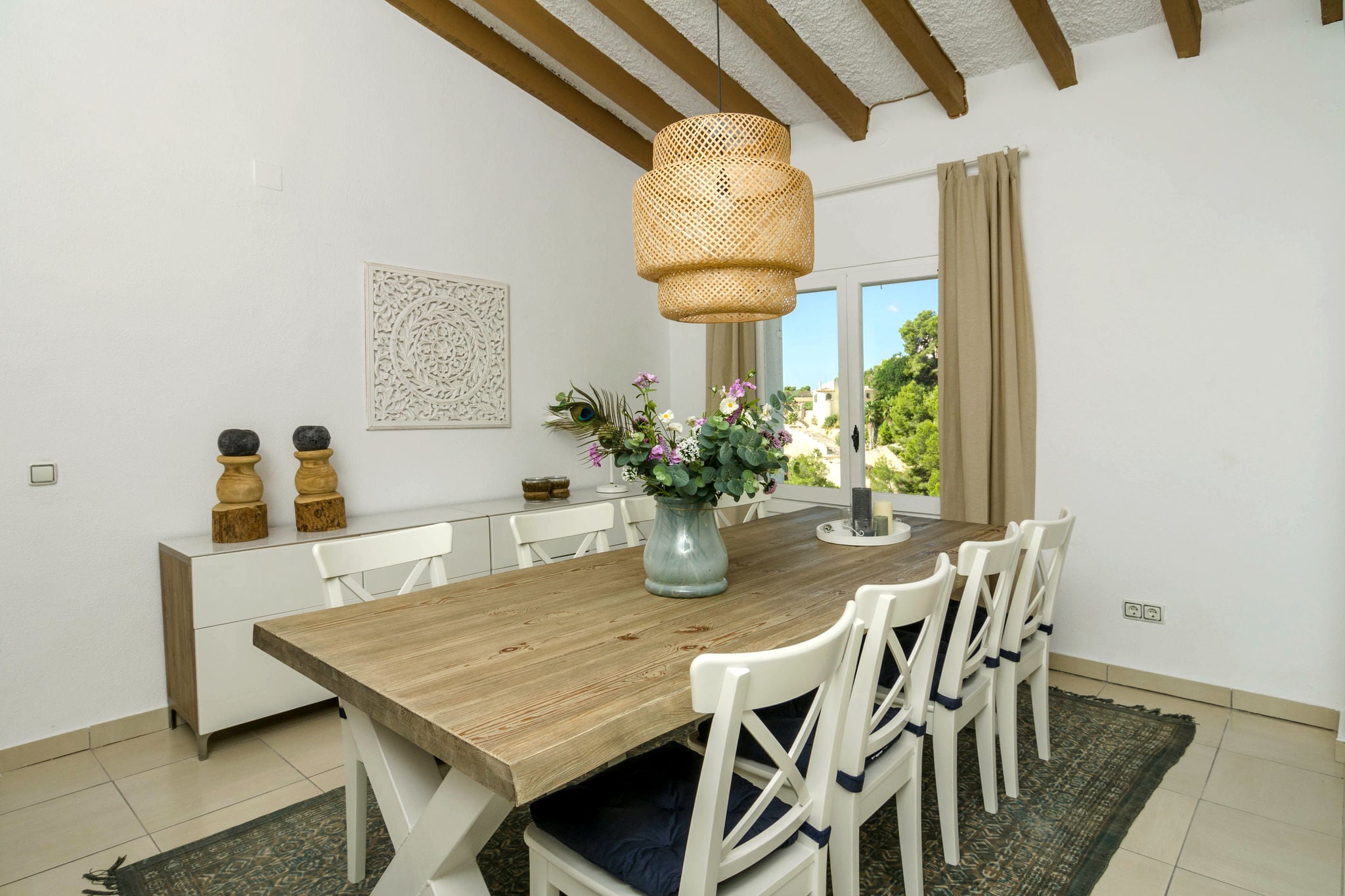 Villa im Ibiza-Stil in Moraira mit privatem Pool und herrlichem Blick