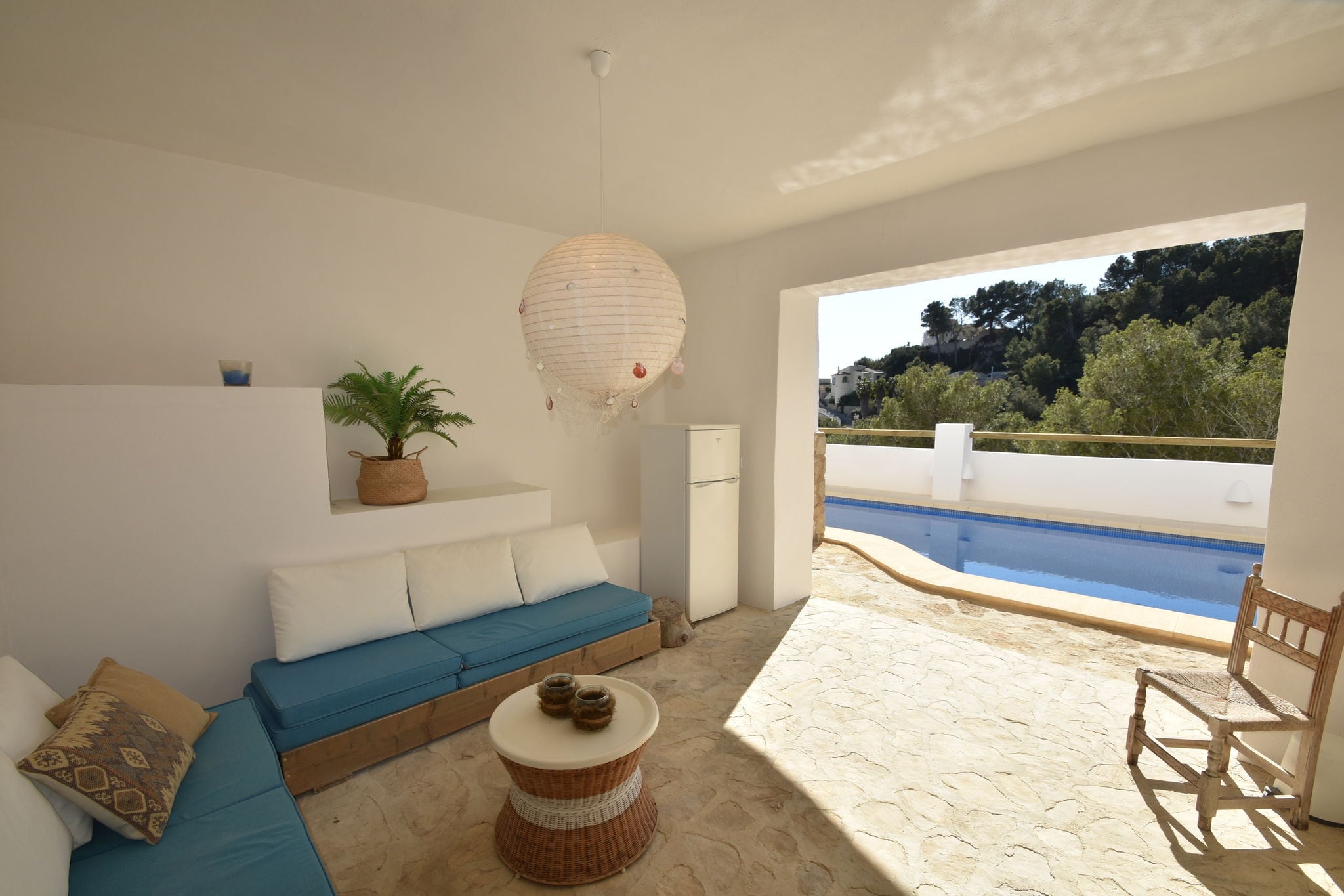 Villa de style Ibiza à Moraira avec piscine privée et vue magnifique