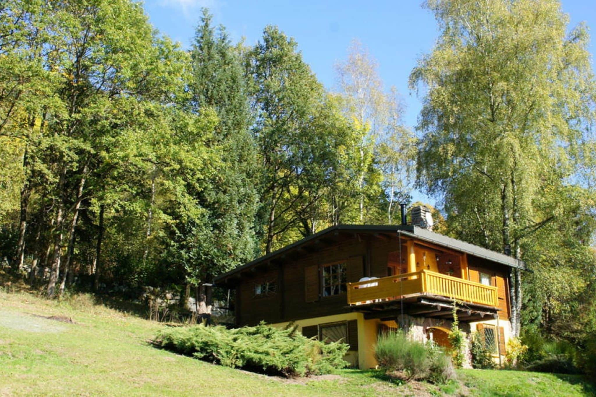 Traditionele chalet in Sapois Vosges met balcon