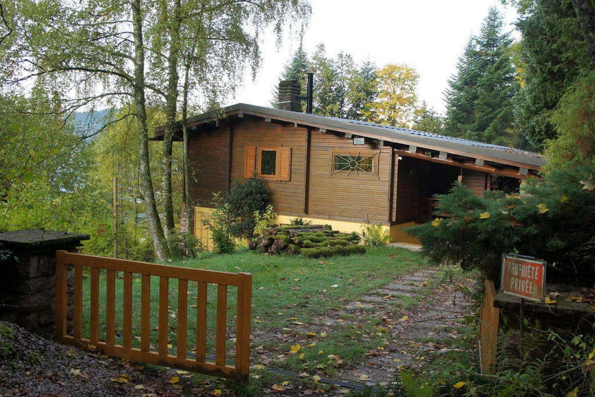 Traditionele chalet in Sapois Vosges met balcon