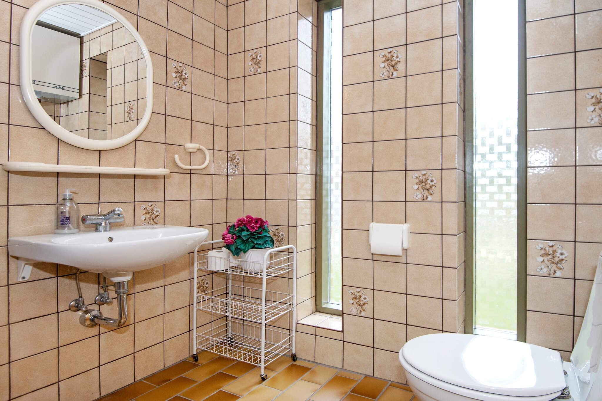 6 person holiday home in Glesborg - Indoor