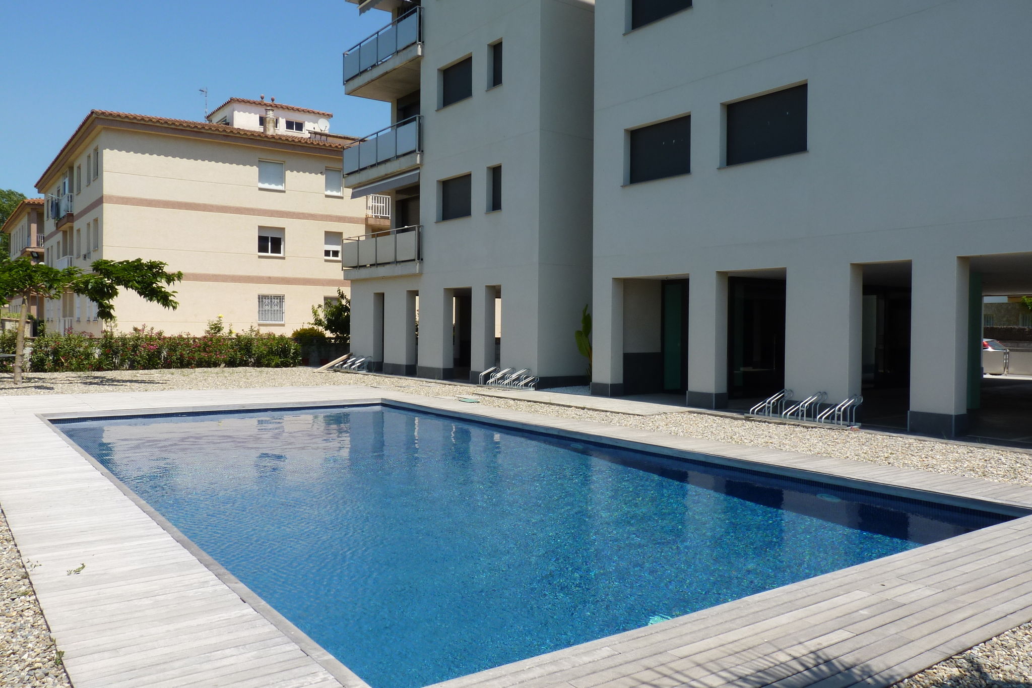 Bel appartement avec piscine commune à St Pere Pescador
