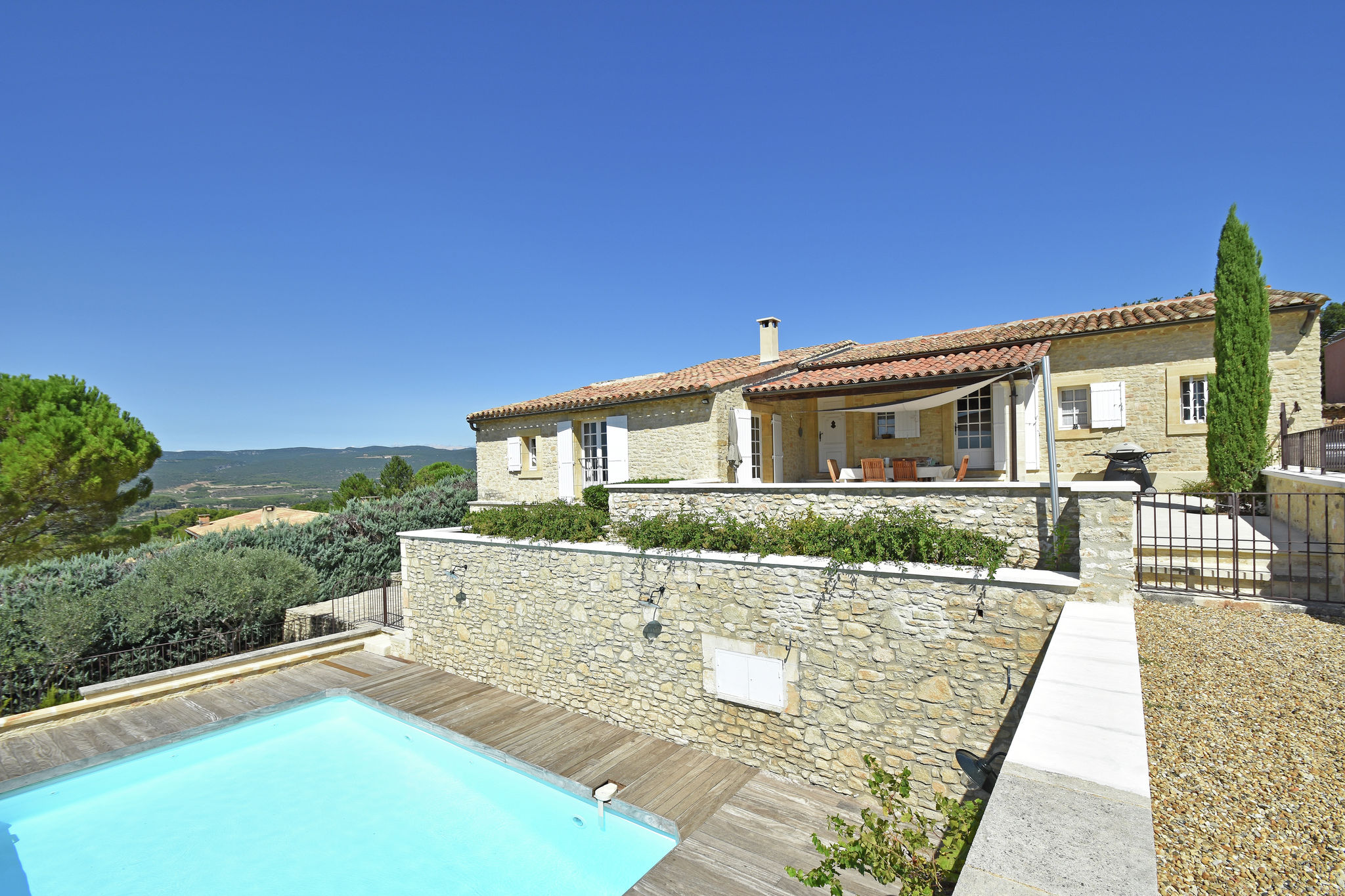 Magnifique villa avec piscine privée et vue sur le Luberon