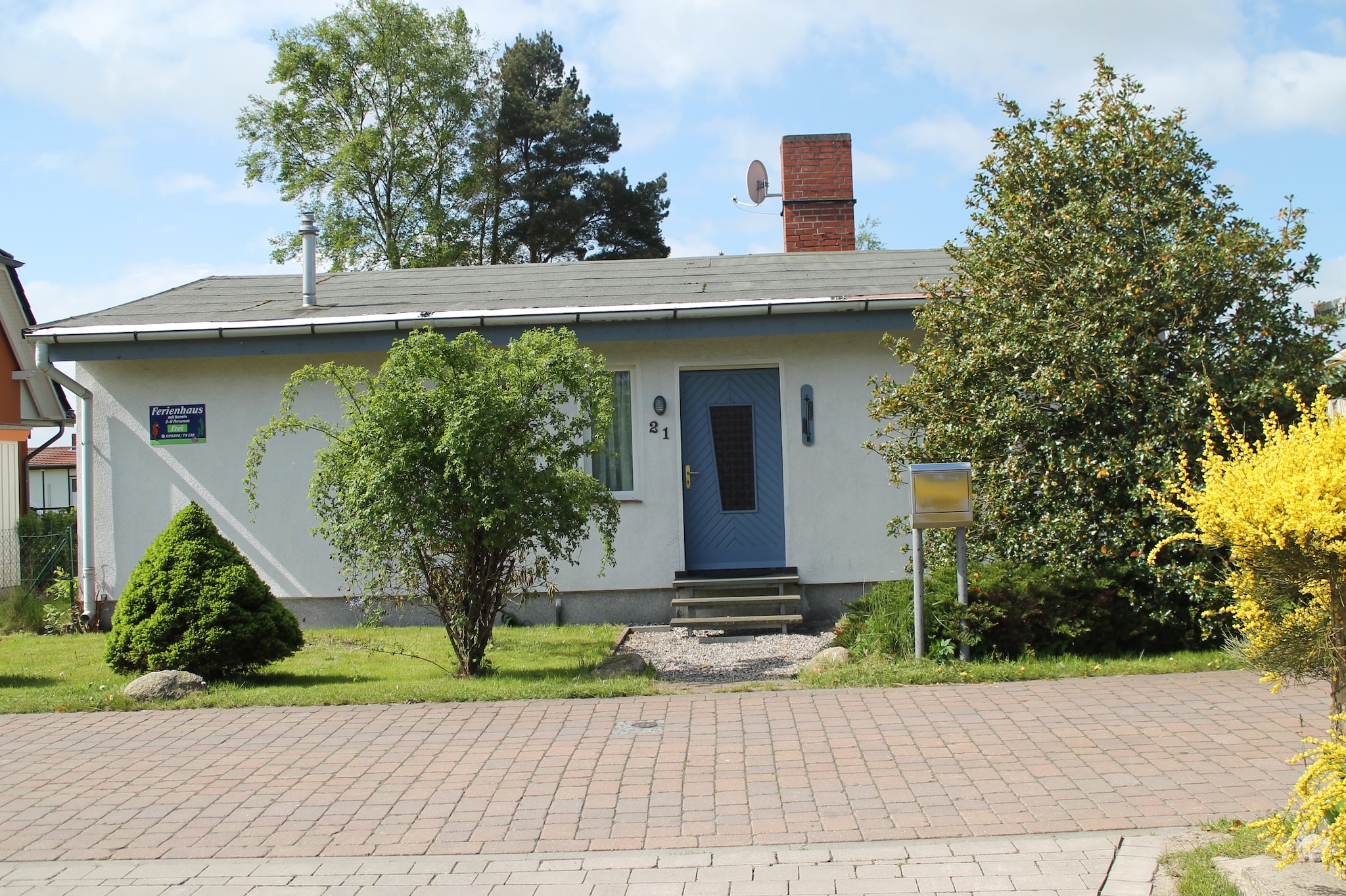 Das DarßHaus mit Kamin und Garten-Exterior summer