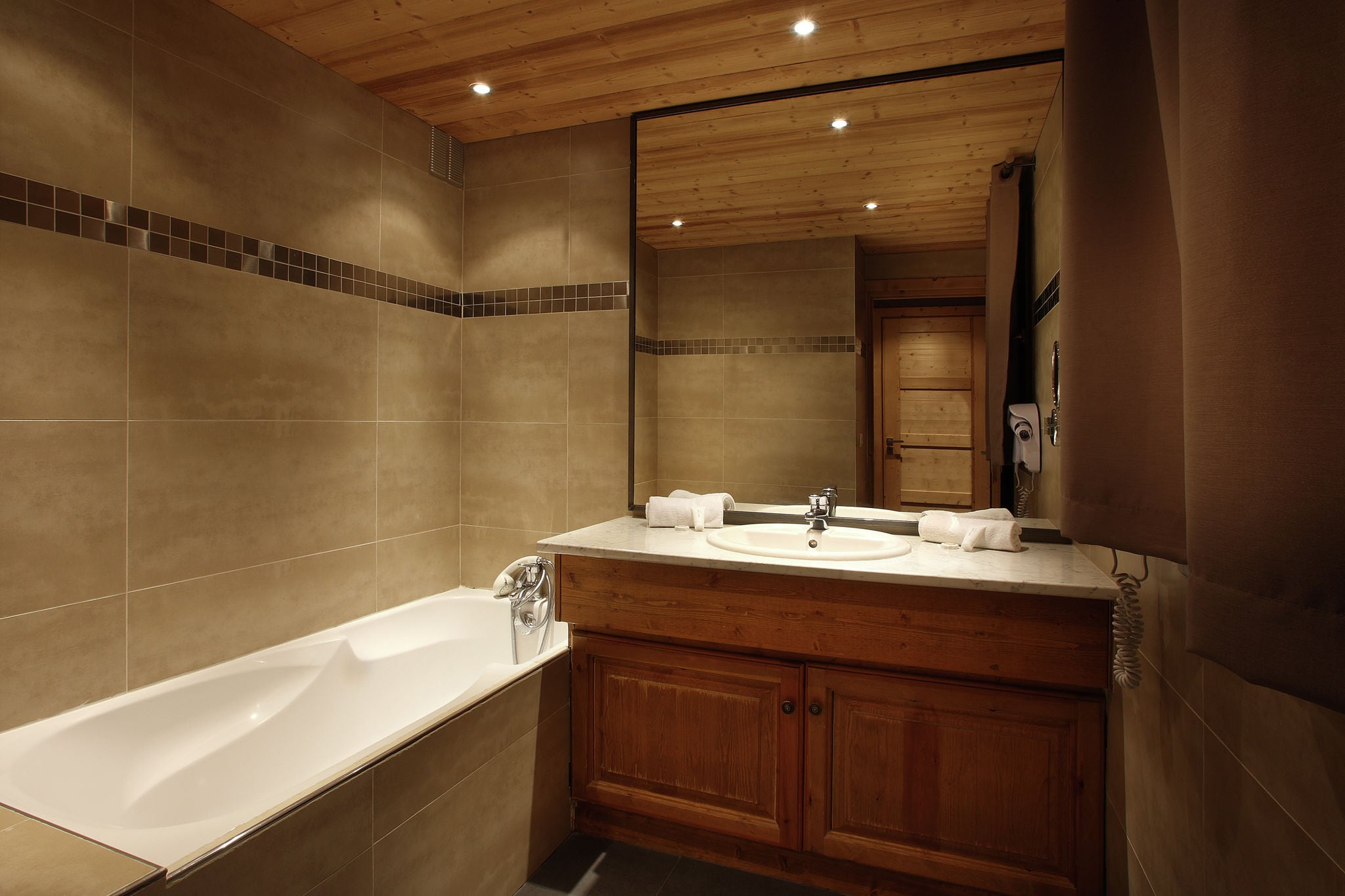 Luxury comfortable apartment on the slopes near Val Thorens