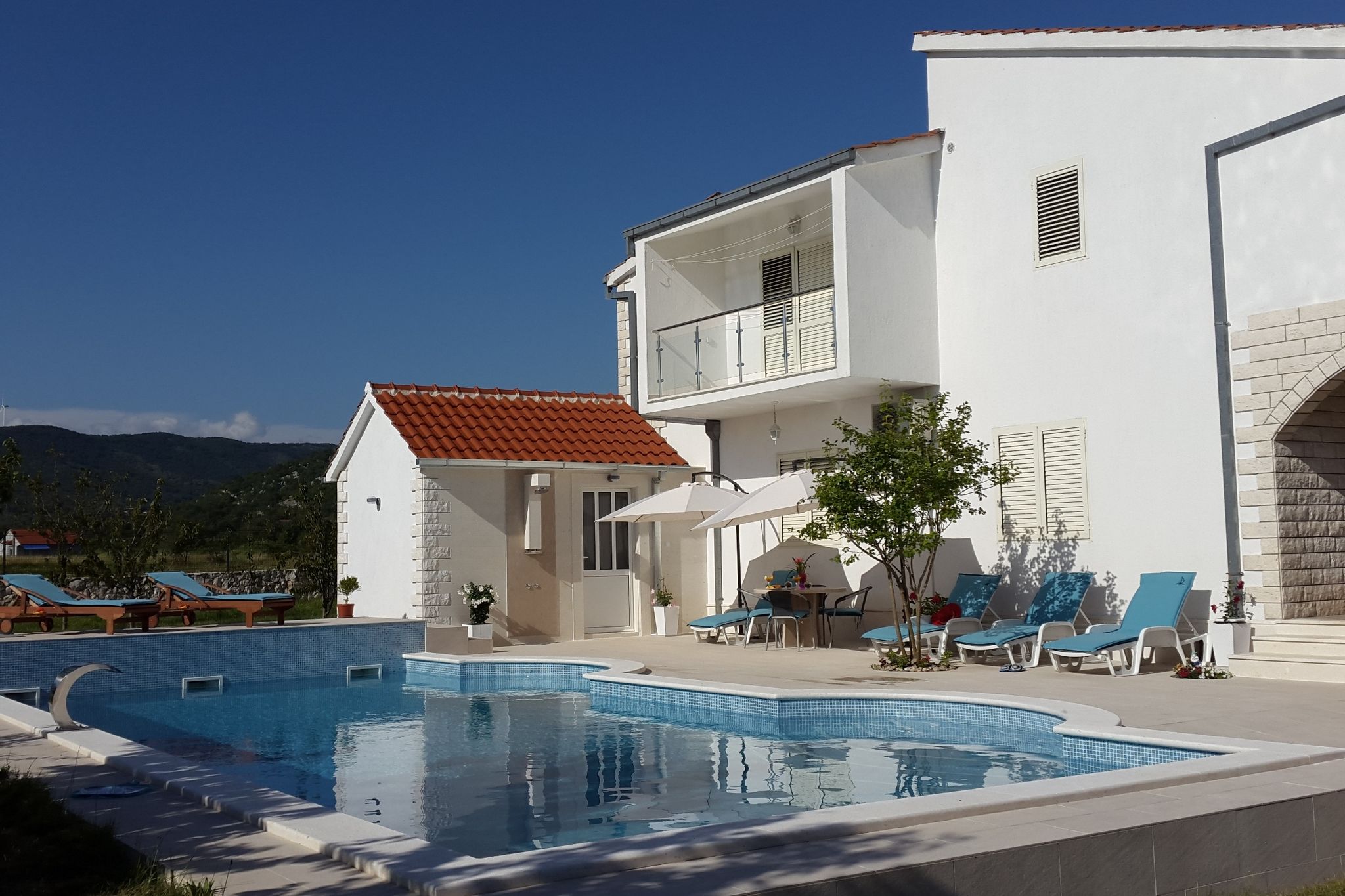 Belle maison de vacances à Neoric avec piscine privée