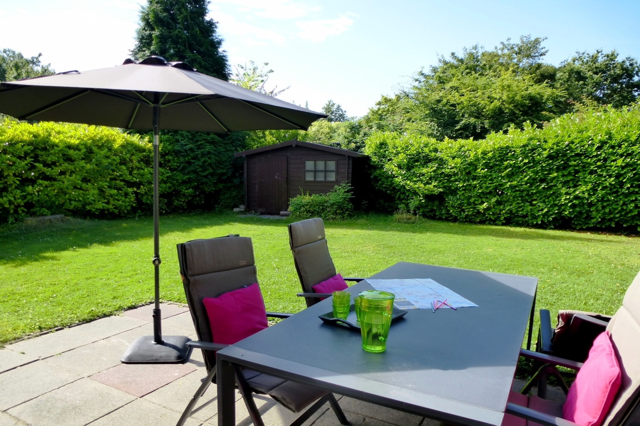 Vrijstaande bungalow in het Kamperland met een grote tuin