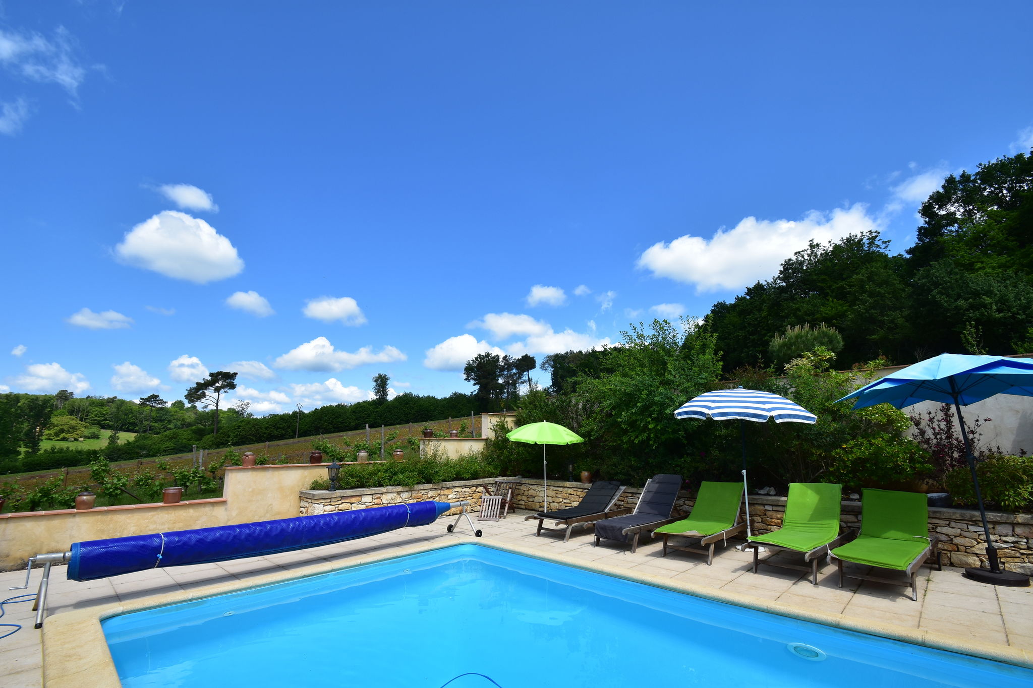 Prachtig vakantiehuis in Besse met privézwembad