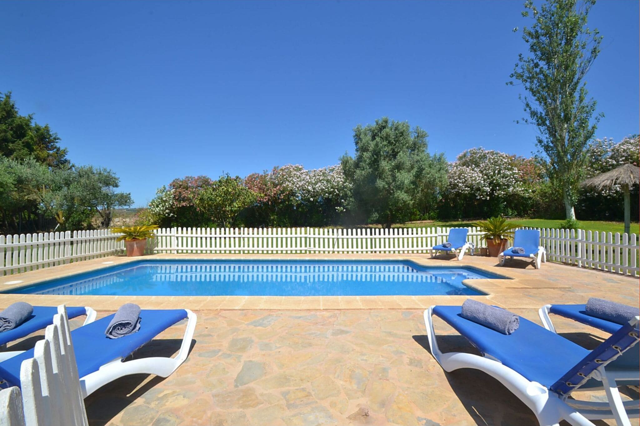Majestic holiday home in Manacor with swimming pool