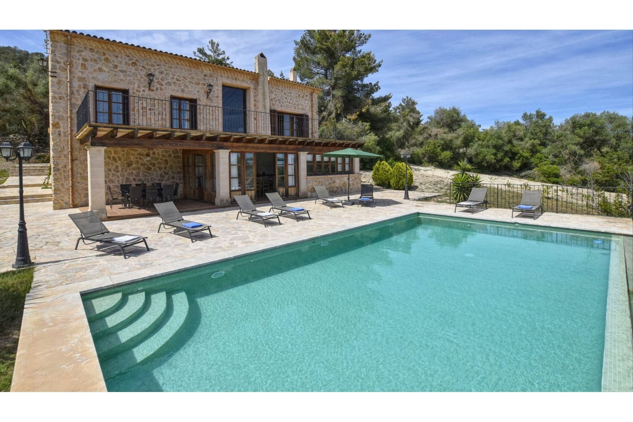 Belle maison de campagne avec piscine privée et vue panoramique