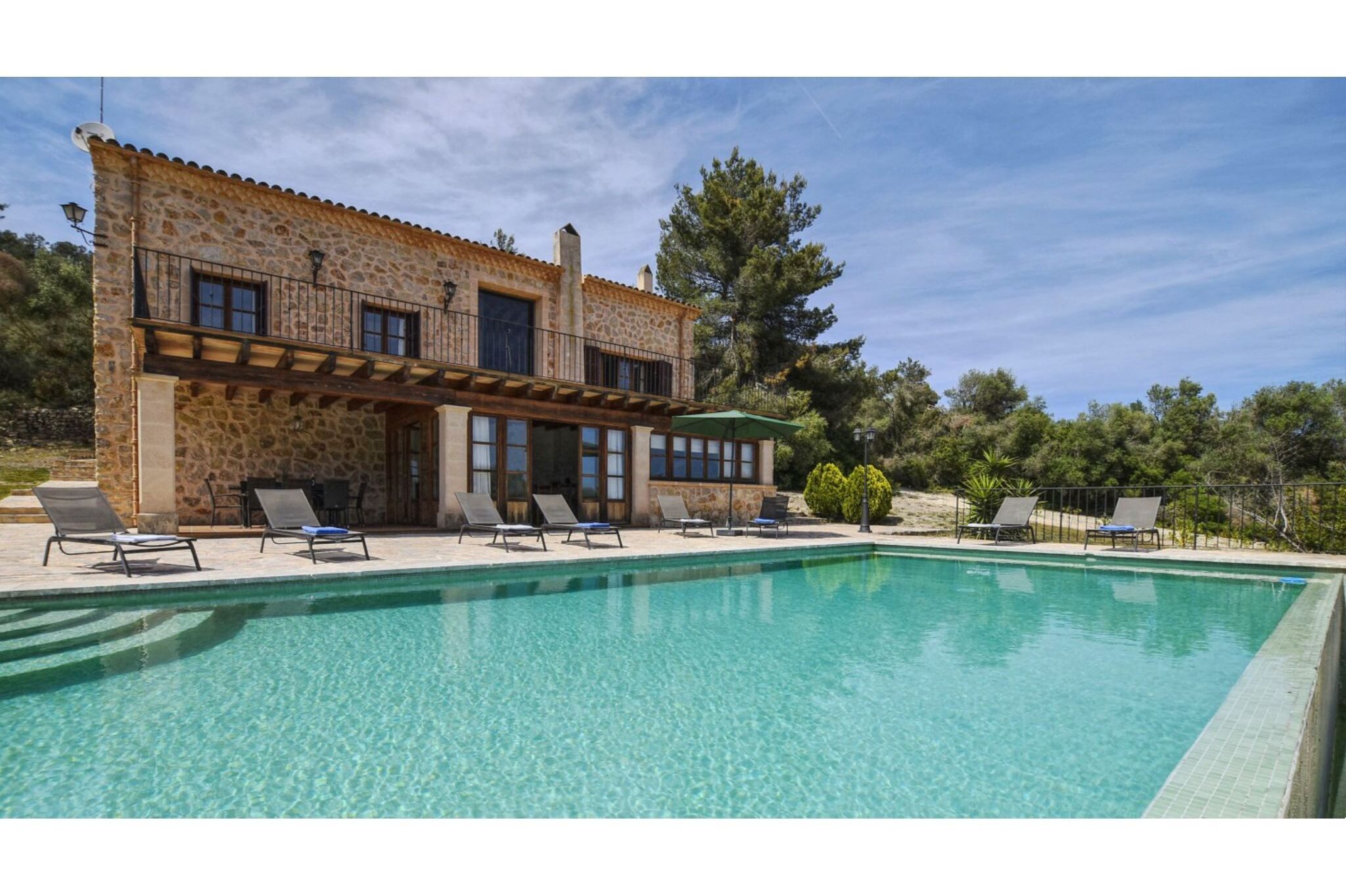 Belle maison de campagne avec piscine privée et vue panoramique
