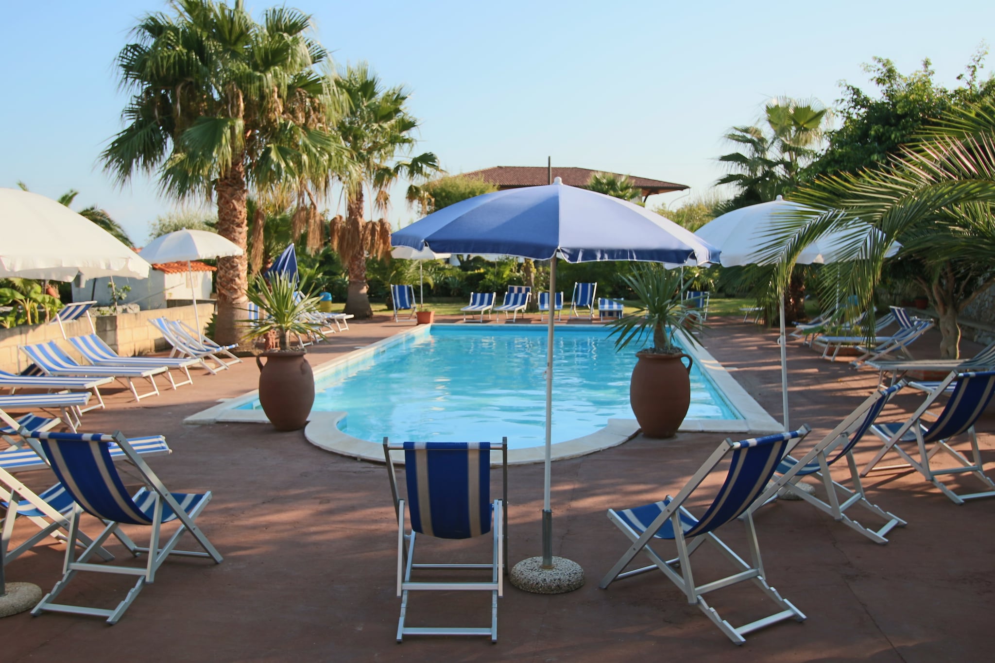 Cipolla Rossa-Swimming pool