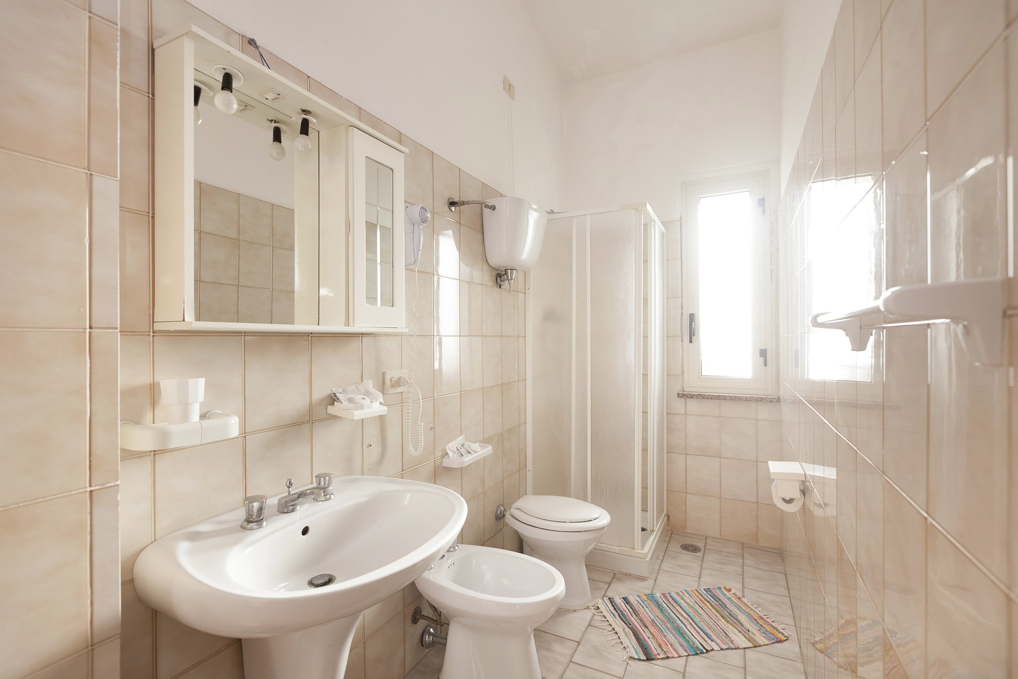 Cipolla Rossa-Bathroom