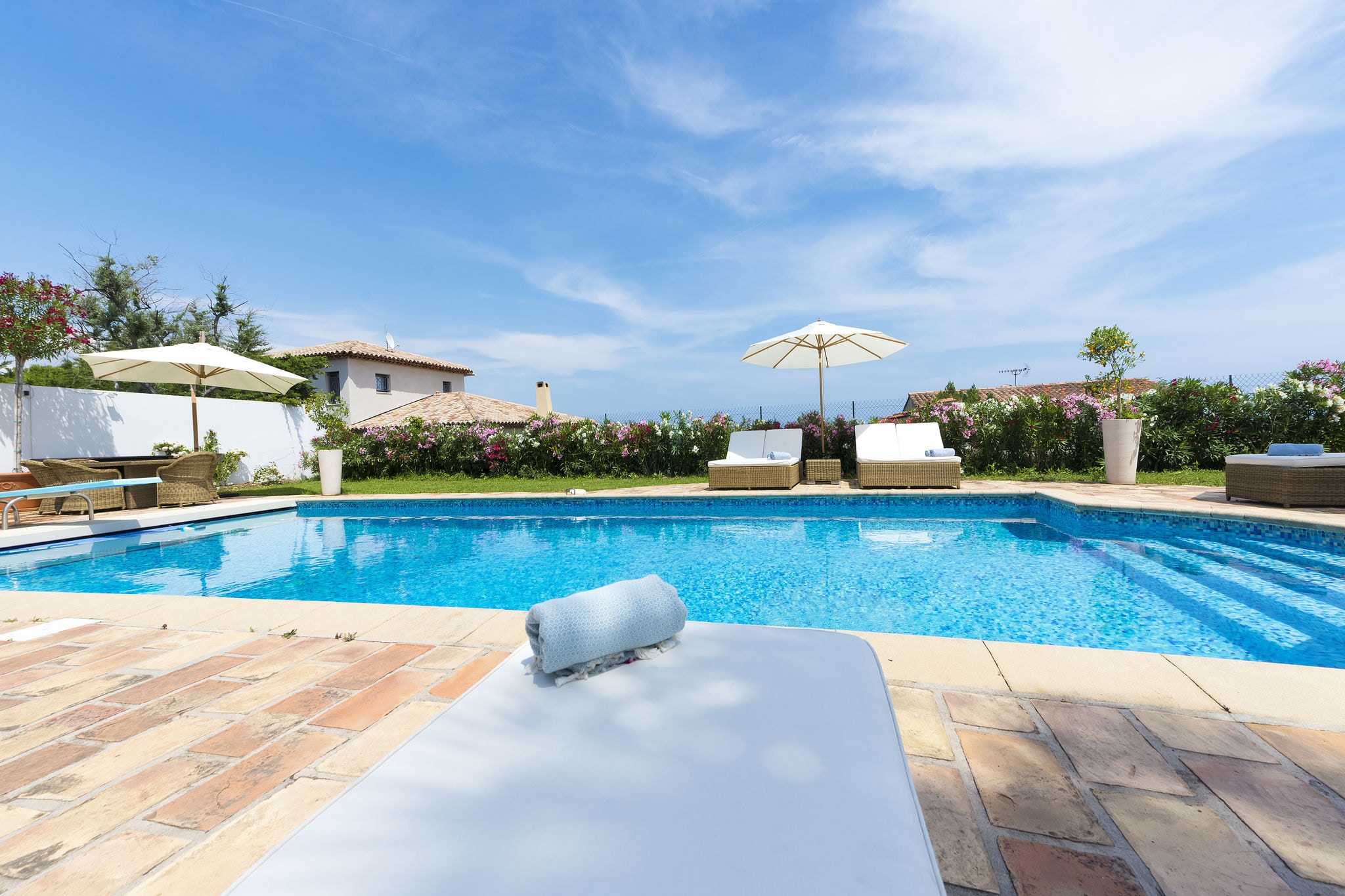 Heerlijke villa aan de Côte d'Azur met verwarmd privézwembad