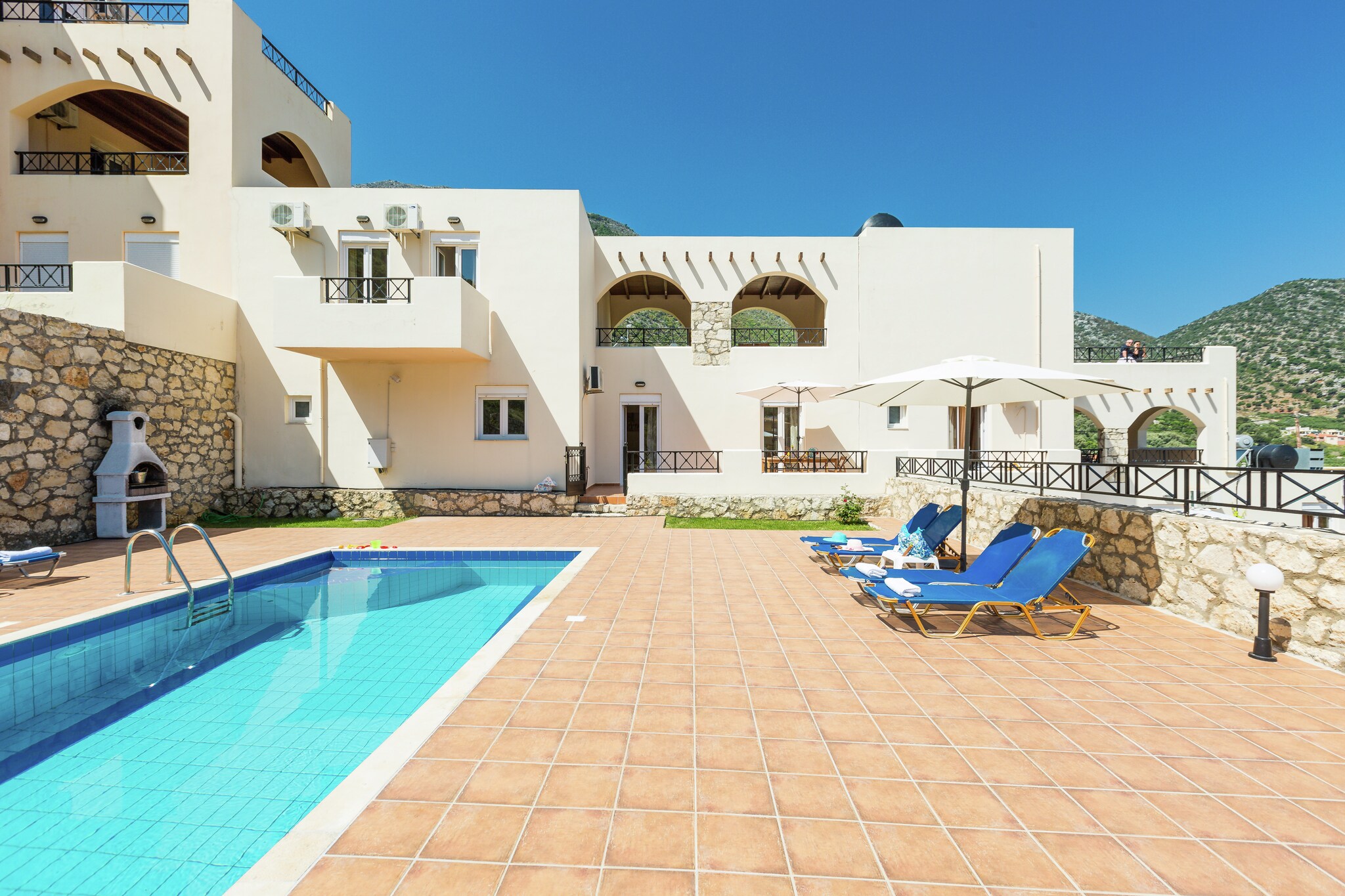 This is a newly built villa with private pool, situated on a hillside overlooking the bay of the beautiful fishing village of Bali, south towards the mountains, on the north coast of Crete. The big town of Rethymno is 25 km away. The villa is situated at the foot of Mount Kouloukonas, ideal for hiking and bird watching.
In spring there is an abundance of wild flowers. The valley slopes gently down to the pleasant fishing village of Bali, where there are shops and taverns. Drive from Villa Bali just a few minutes through the olive groves. In Bali there are many water sports such as water skiing, canoeing and diving. And all this in a quiet holiday atmosphere. At 400 meters there is a five-star hotel with restaurants, bars and wellness offers. The villa is situated on a plot of 630 m2 and is part of a small complex of three houses next to each other. This villa is in the middle of the 3 houses, but also with a lot of privacy. It offers spectacular views of the mountains and the Bay of Bali from the balconies and sleeps 8 people. Distances 3 km from the sea, 25 km from Rethymnon, 45 km from Heraklion airport.
About Belvilla
When you stay in a Belvilla home, you can rest assured of a unique holiday home in ideal surroundings at an attractive price. The portfolio of accommodations consists of more than 40,000-holiday homes in 20 European countries. Interested in a weekend getaway, a summer or winter sports holiday or simply a short break? Do you prefer the coast, the countryside or the mountains? Whatever your preference, there is a Belvilla home to meet your needs, from a cosy gîte for two to a castle big enough for the entire family, from an apartment in the heart of Rome to a cabin in the middle of nowhere, from a simple tree house to a luxury dream villa and from close to home to the other side of Europe.
A Belvilla home gives you the freedom to enjoy breakfast in your pyjamas or continue a good conversation into the morning hours without having to worry about the bar's closing time. Prepare gourmet meals with fresh local ingredients in your own kitchen and take advantage of having your own swimming pool to do as many cannonballs as you want! In other words, you can enjoy complete privacy in your home away from home.