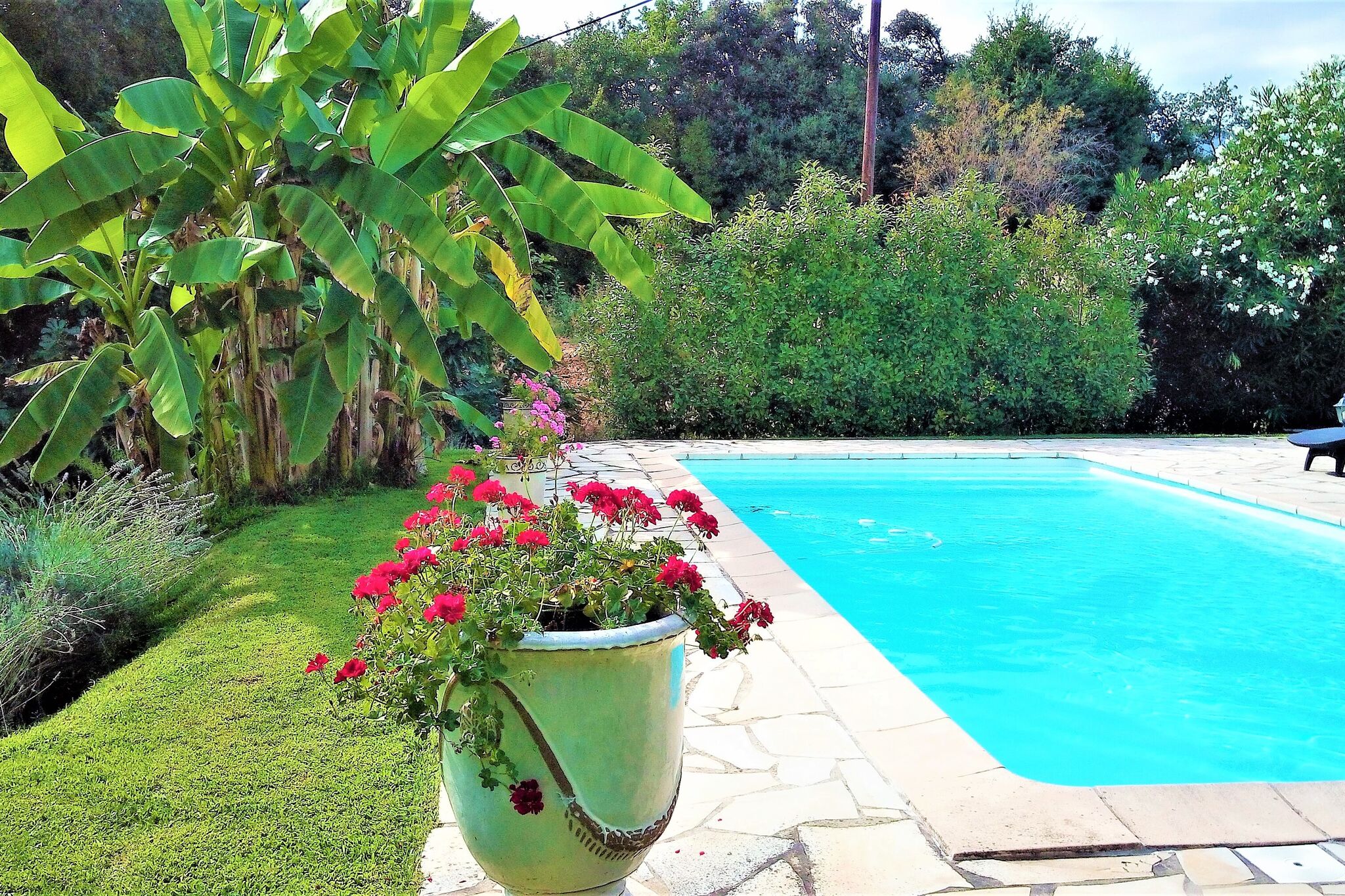 Villa paisible à Saint Paul de Vence avec piscine