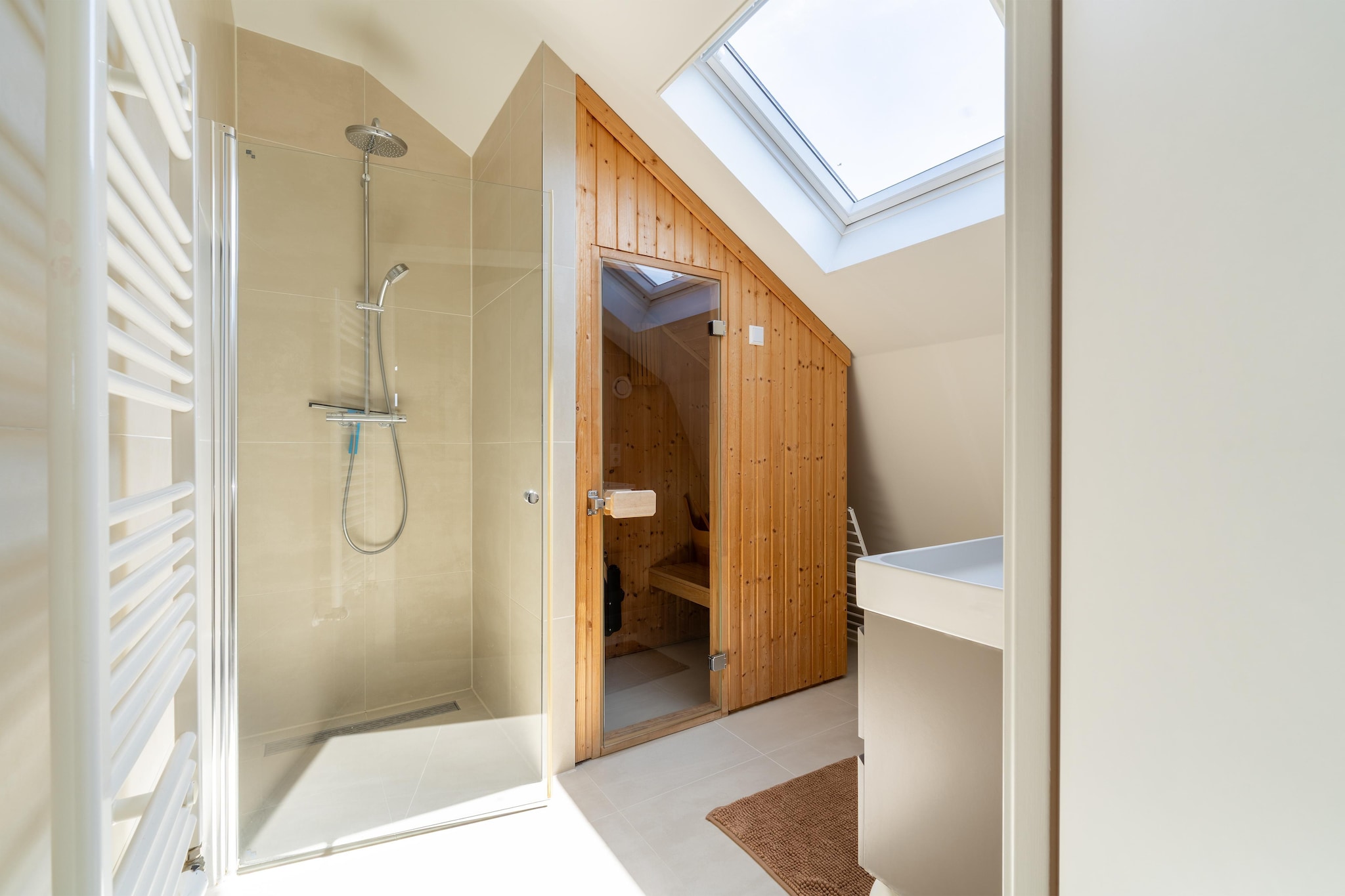 Onder de molen-Badkamer