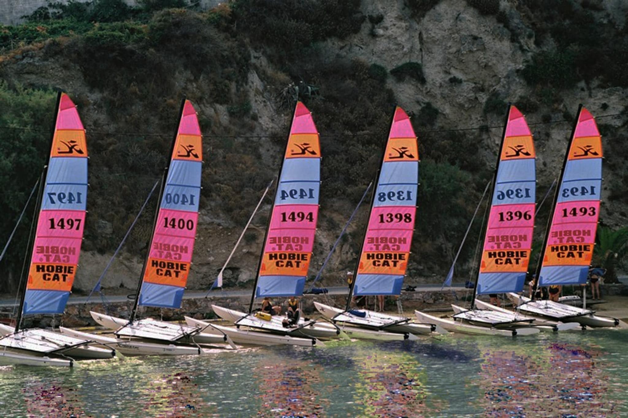 Heliopetra House-Areas within 1km in summer