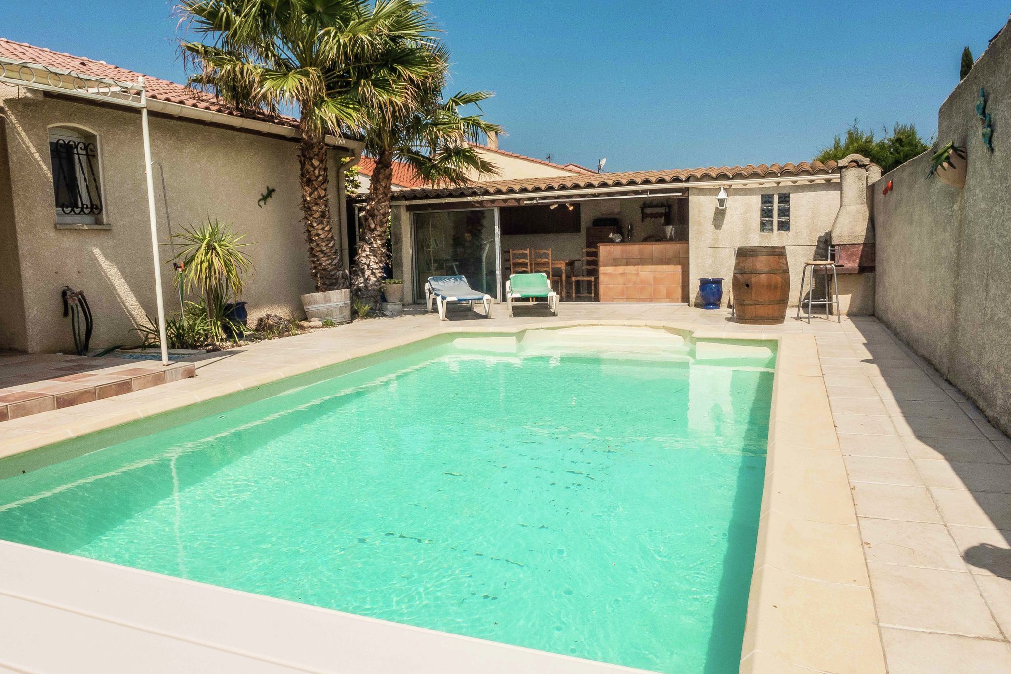 Maison de vacances sensationnelle avec piscine à Narbonne