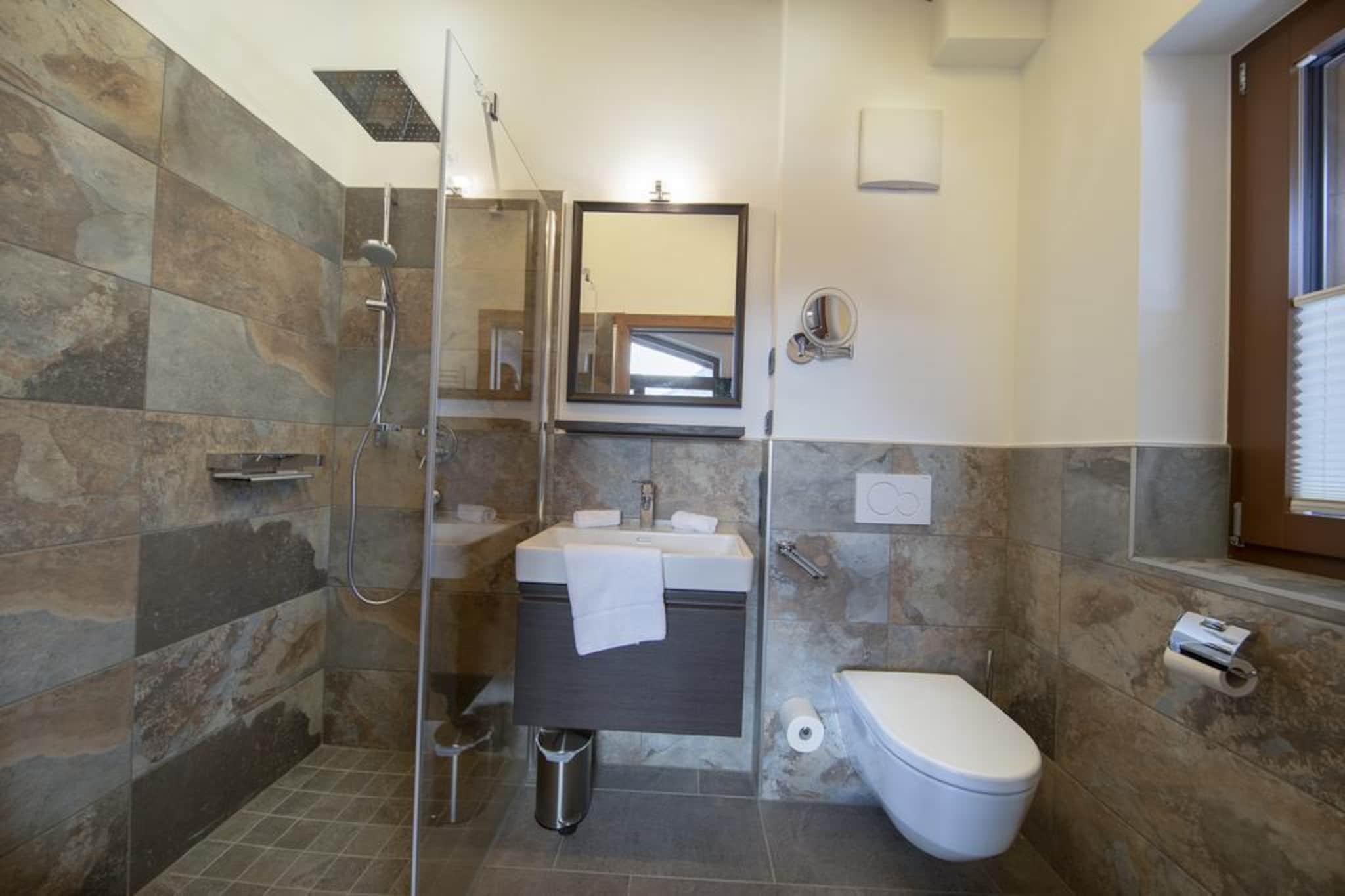 Nationalpark Chalet Dreiherrenspitze-Badkamer
