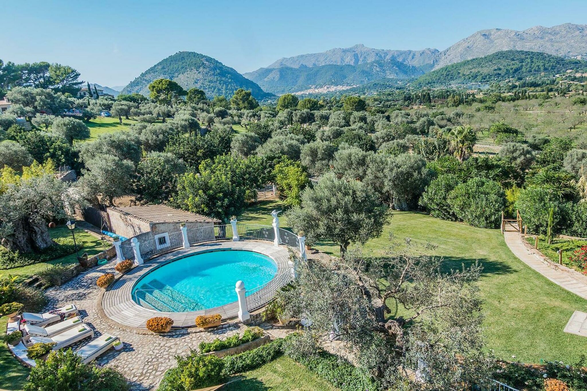 Luxuriöse Finca in Pollensa für 12 Personen mit beheiztem Pool