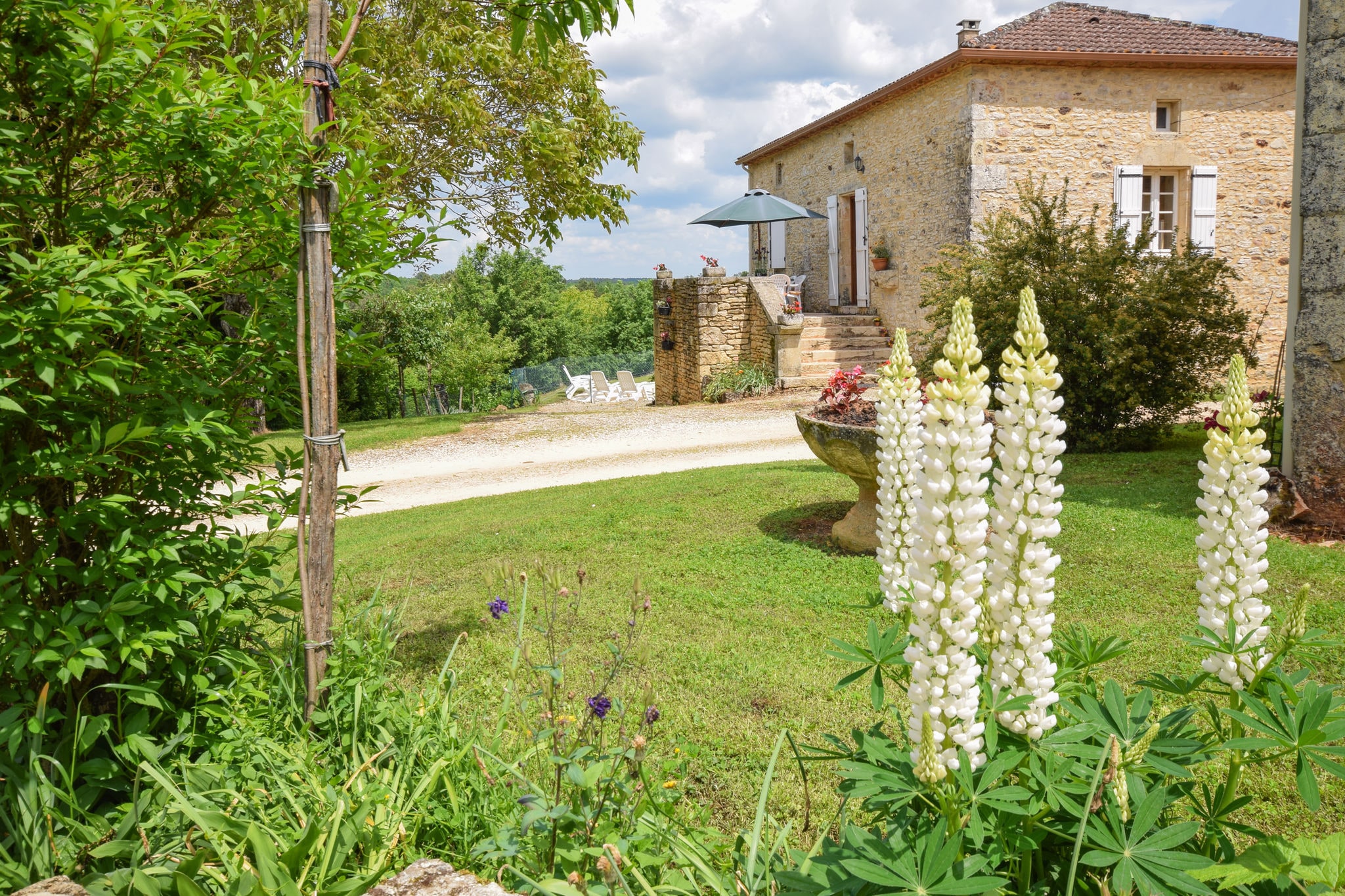 Lovely Holiday Home with Private Pool in Montcabrier