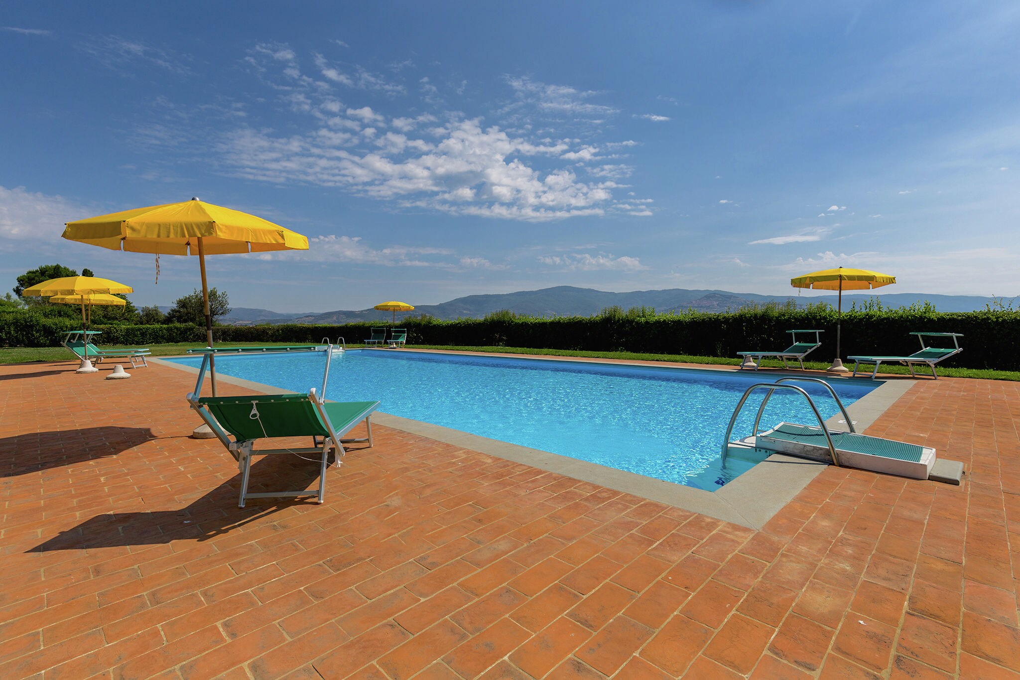 Villa rustique à Cortona, avec piscine