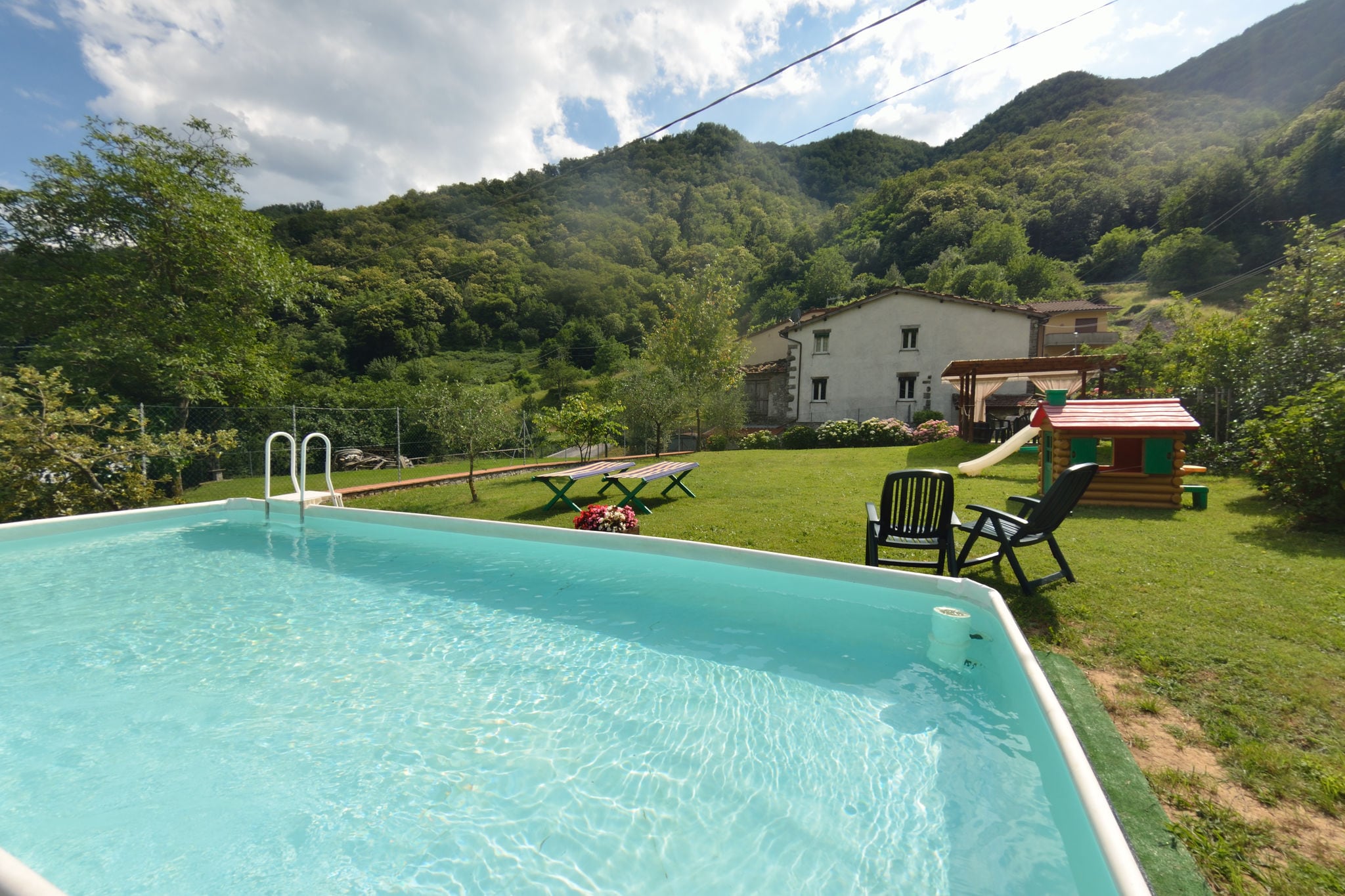 Magnifique gîte à Pescaglia avec piscine