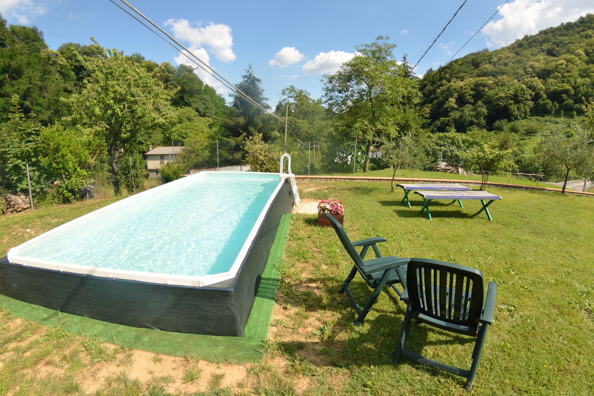 Sfeervol boerenhuis in Pescaglia met een privézwembad