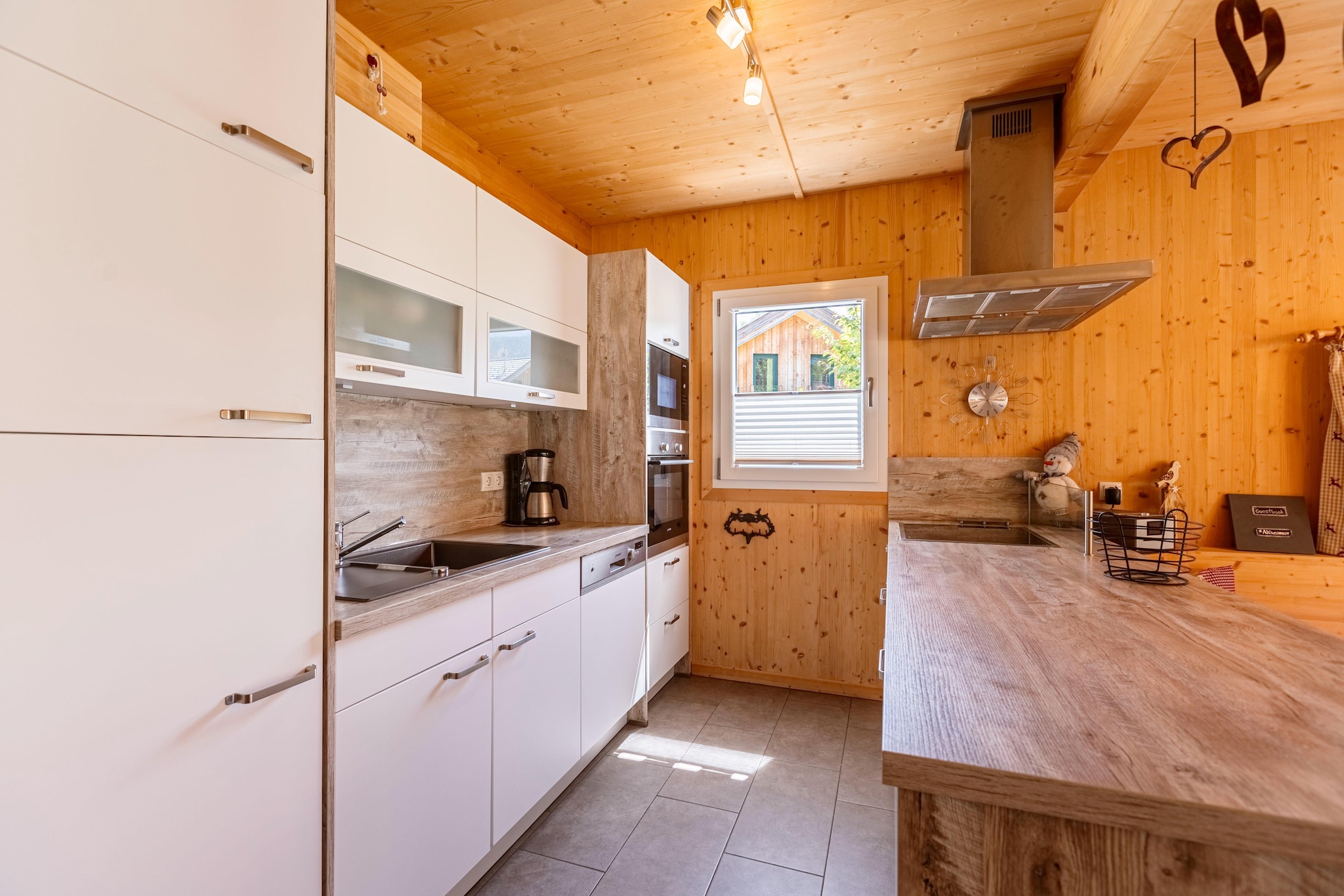 Nice chalet with whirlpool