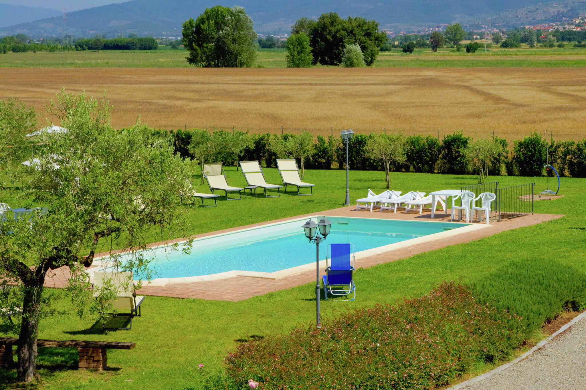 Élégant corps de ferme à Cortona, avec piscine