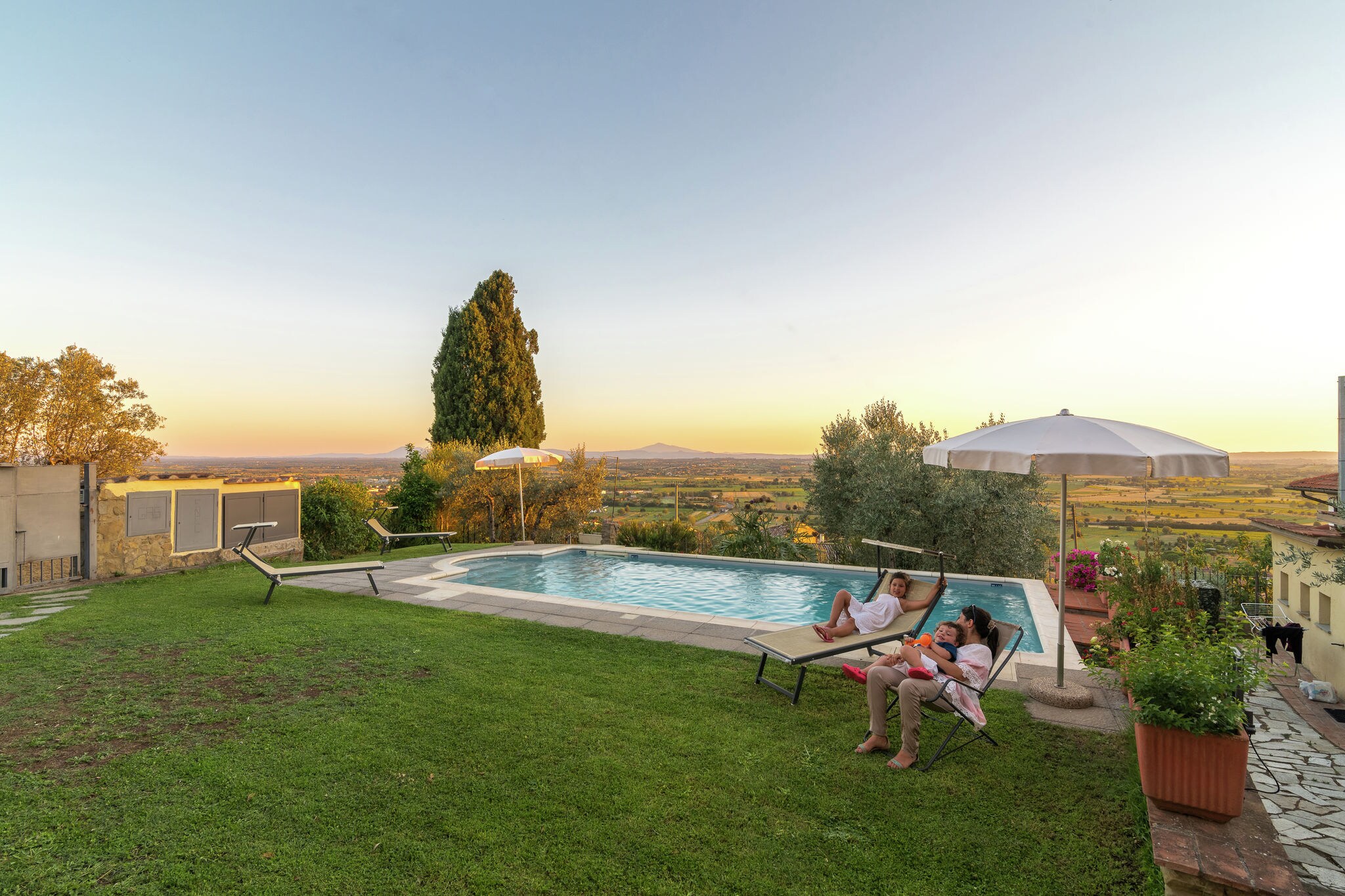 Rustiek vakantiehuis in Cortona met een privézwembad