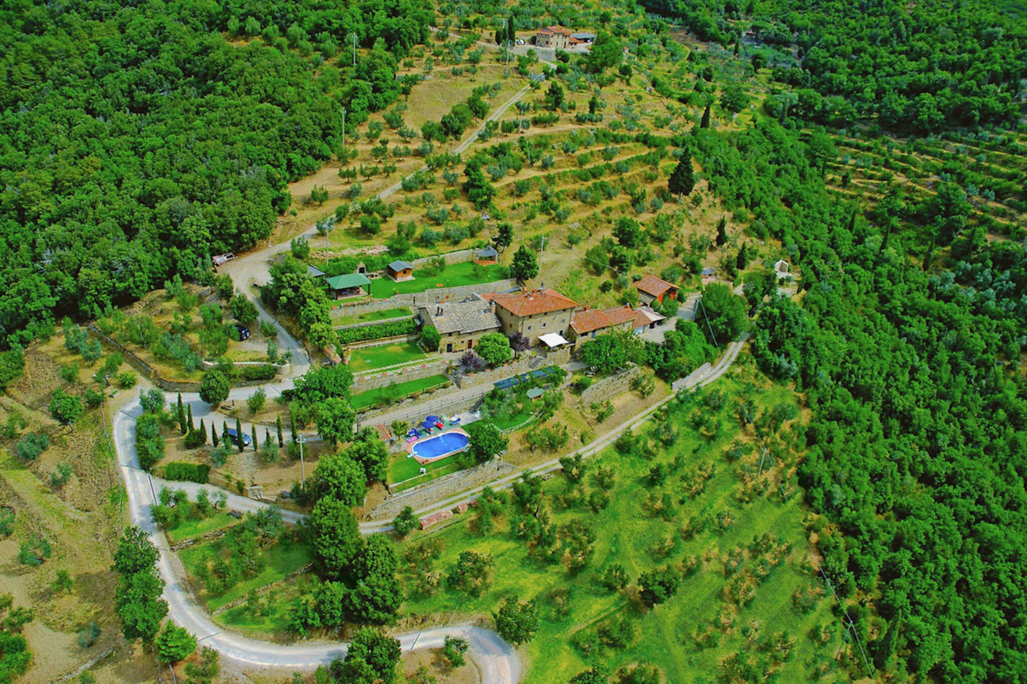 Geweldig vakantiehuis in Cortona met een zwembad en tuin