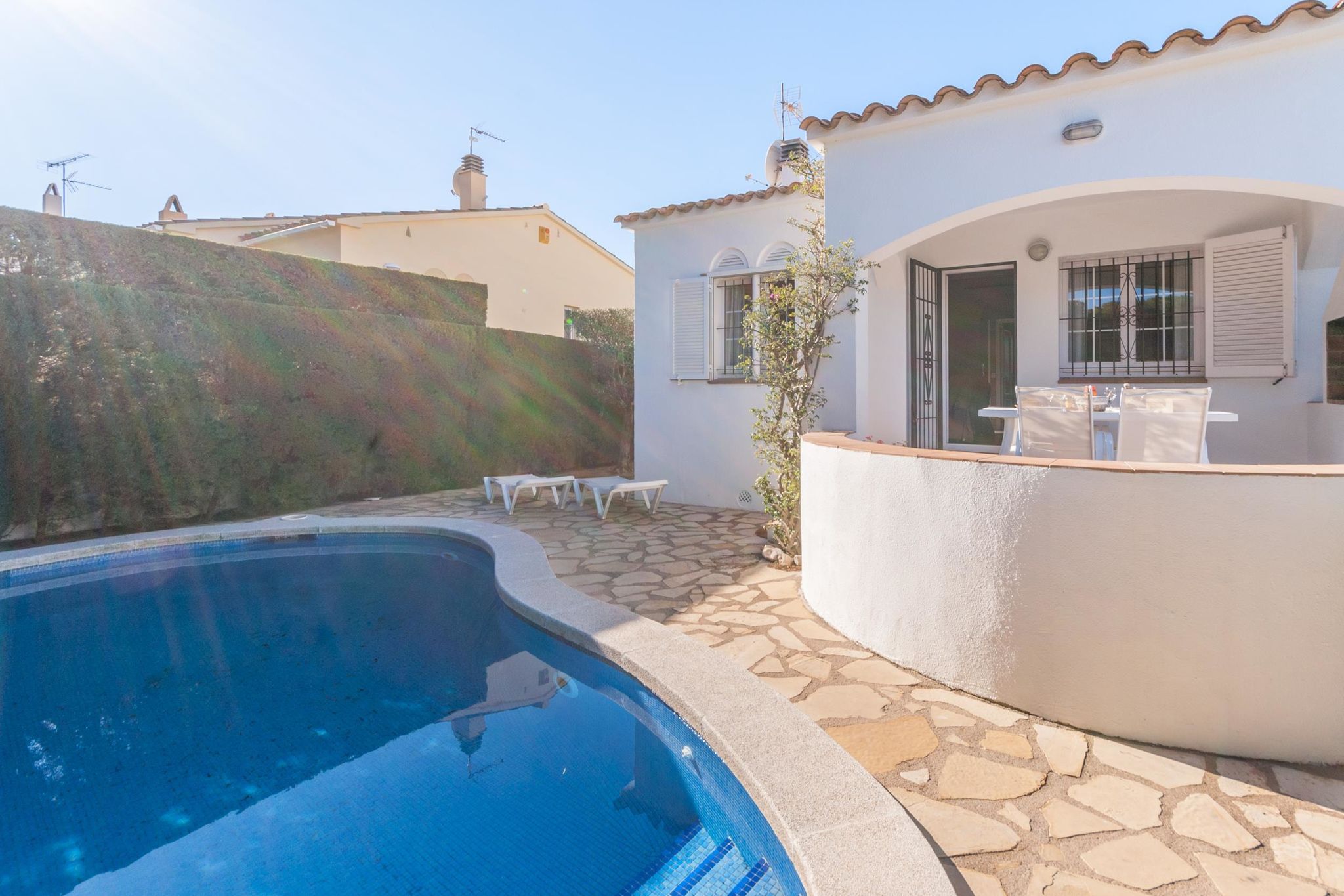 Lovely Holiday Home in L'Escala Spain with Swimming Pool