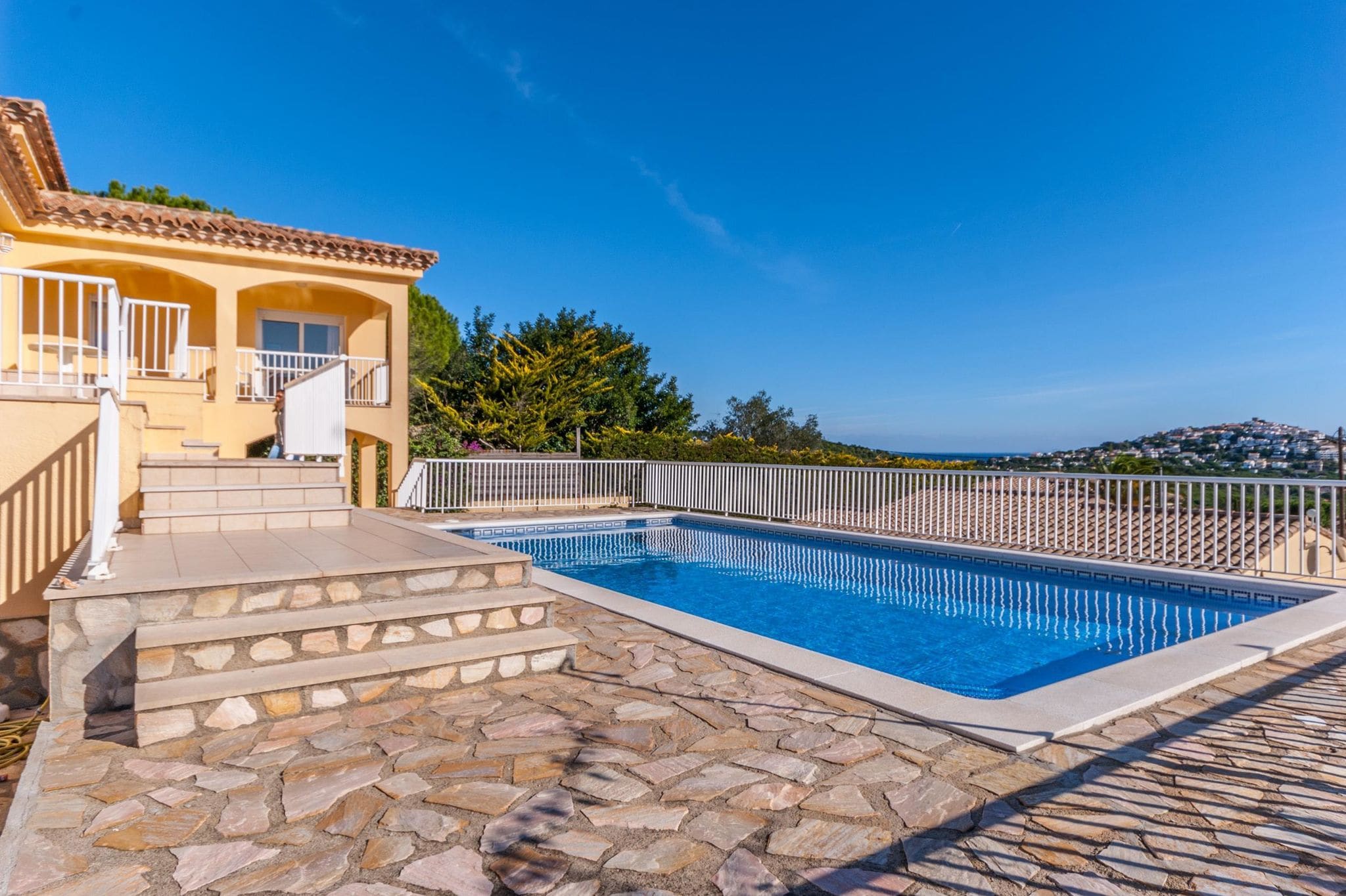 Spacious Holiday Home in L'Escala with Private Pool