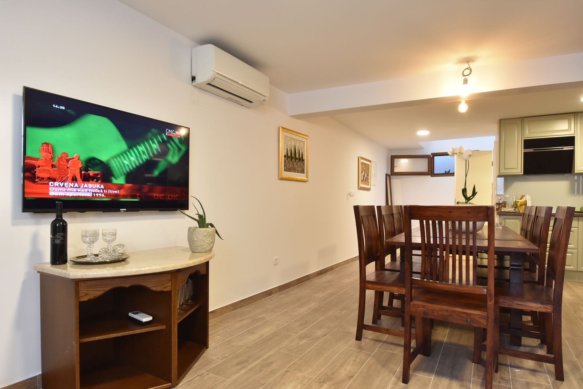 Spacious and comfortable apartment, 3 km outside the historical centre of Split