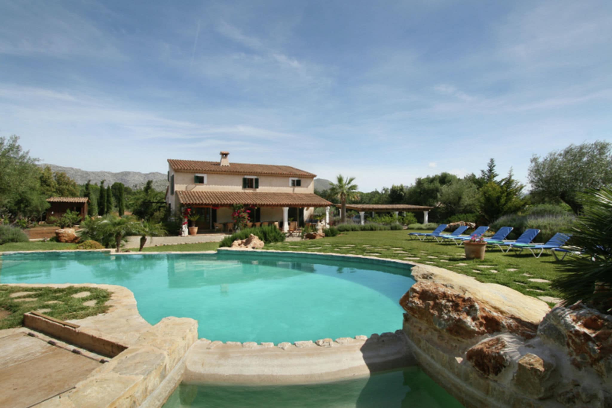 Prachtig huis aan de rand van Pollensa in een rustige omgeving met prive zwembad