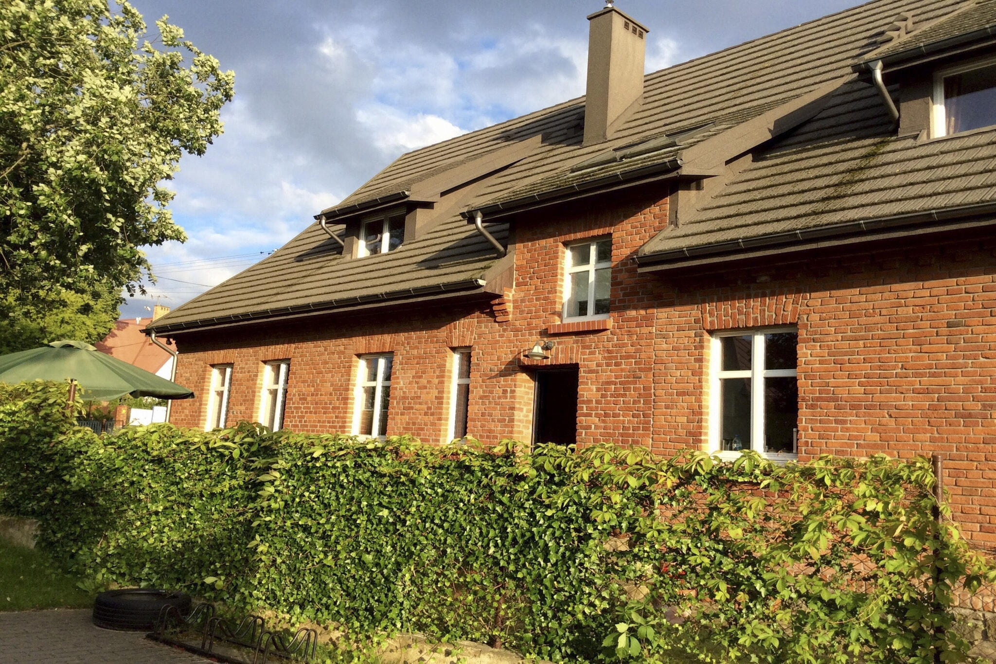 A historic manor by the sea-Exterior summer