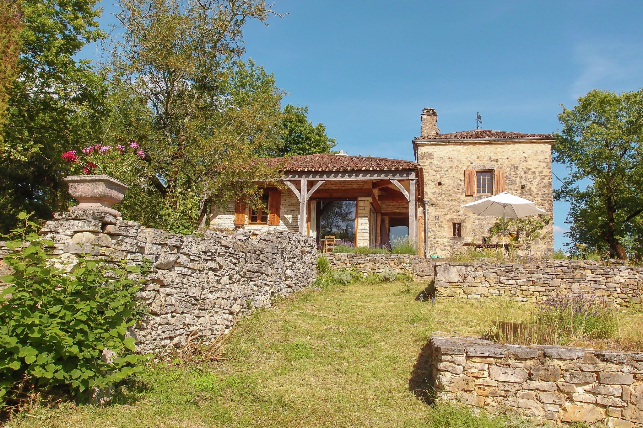 Karakteristiek vakantiehuis in de Dordogne met terras
