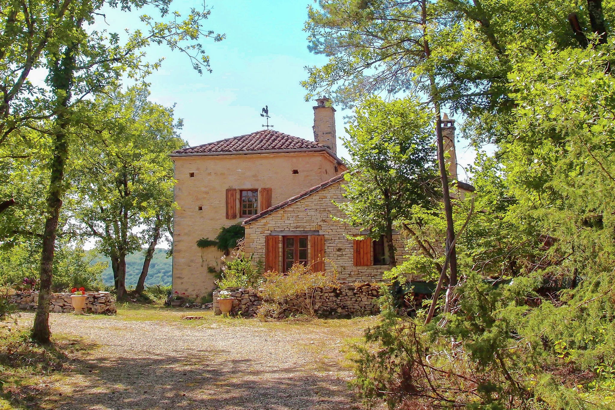 Cozy Holiday Home in Bouzic South of France near Meadows