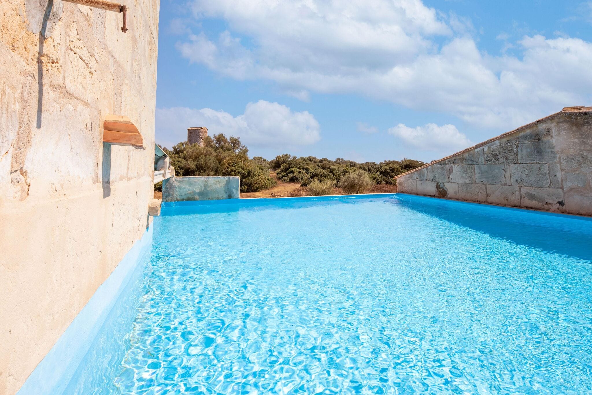 Gîte rustique avec piscine à Campos Espagne
