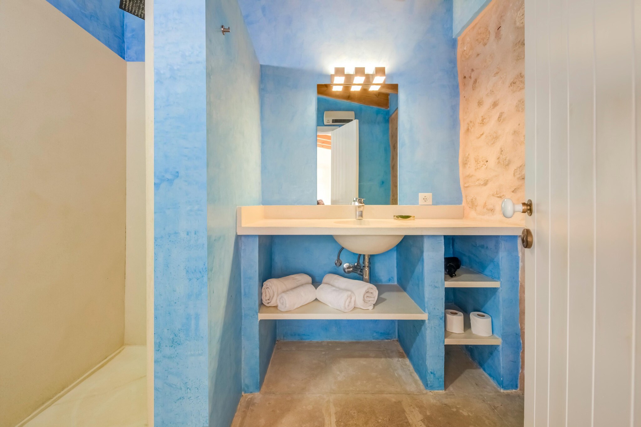 Bath Room